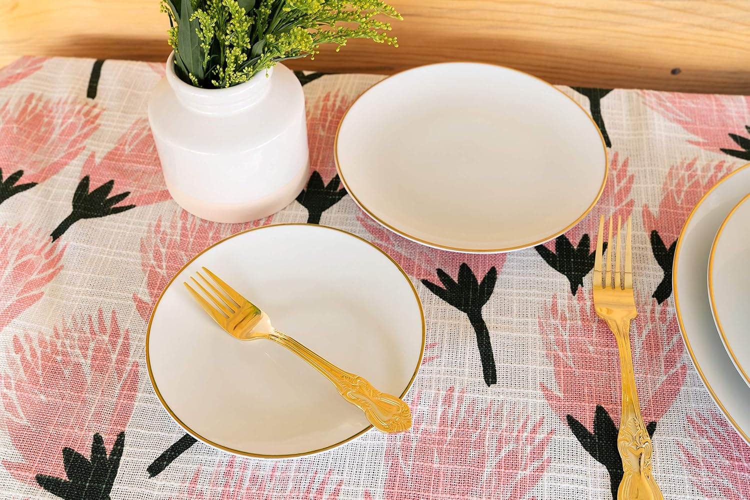 10 Strawberry Street Coupe Gold Line Porcelain Bread & Butter Plate Set of 6