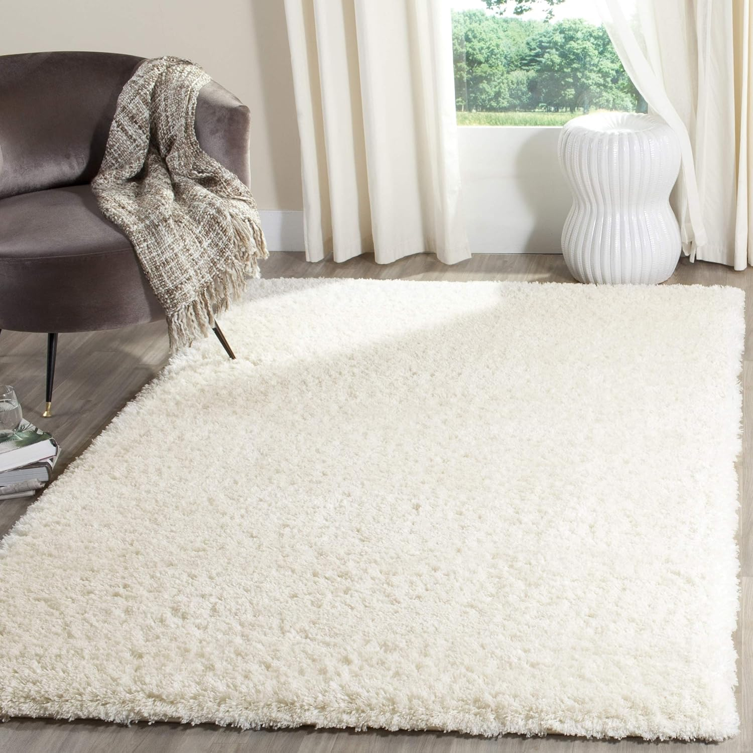 SAFAVIEH Indie Shag Collection Accent Rug - 3' x 5', Creme, Solid Design, Non-Shedding & Easy Care, 2-inch Thick Ideal for High Traffic Areas in Entryway, Living Room, Bedroom (SGI320A)