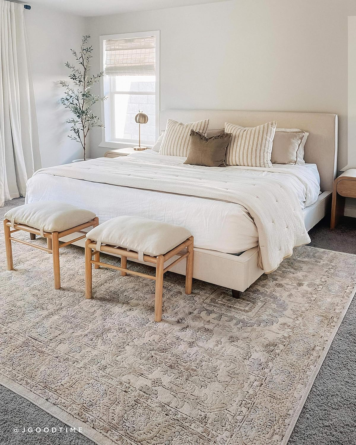 Loloi Teagan Ivory / Sand 11'-6" x 15' Area Rug