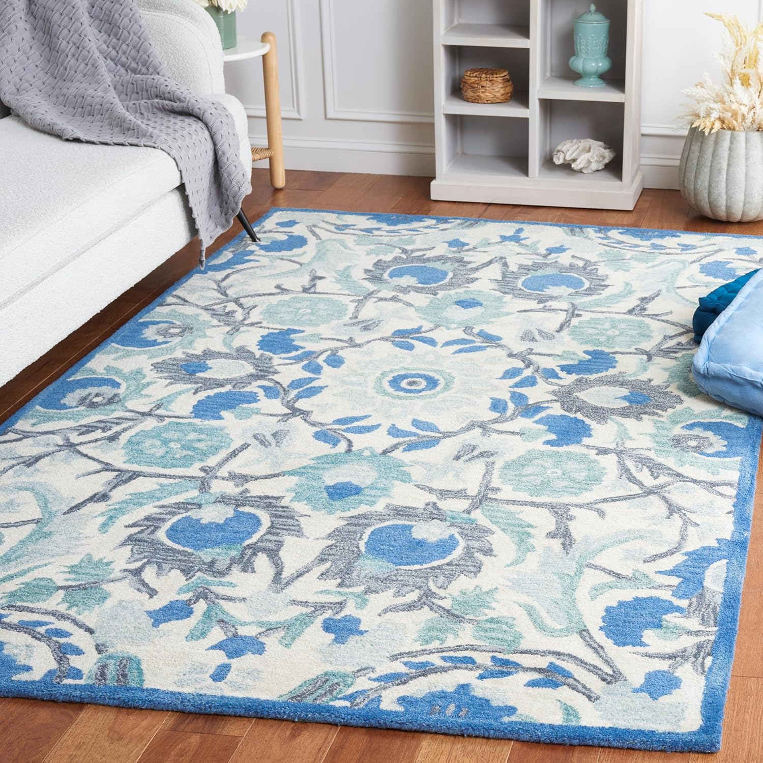 Antiquity AT59 Hand Tufted Area Rug - Ivory/Blue - 5'x8' - Safavieh.