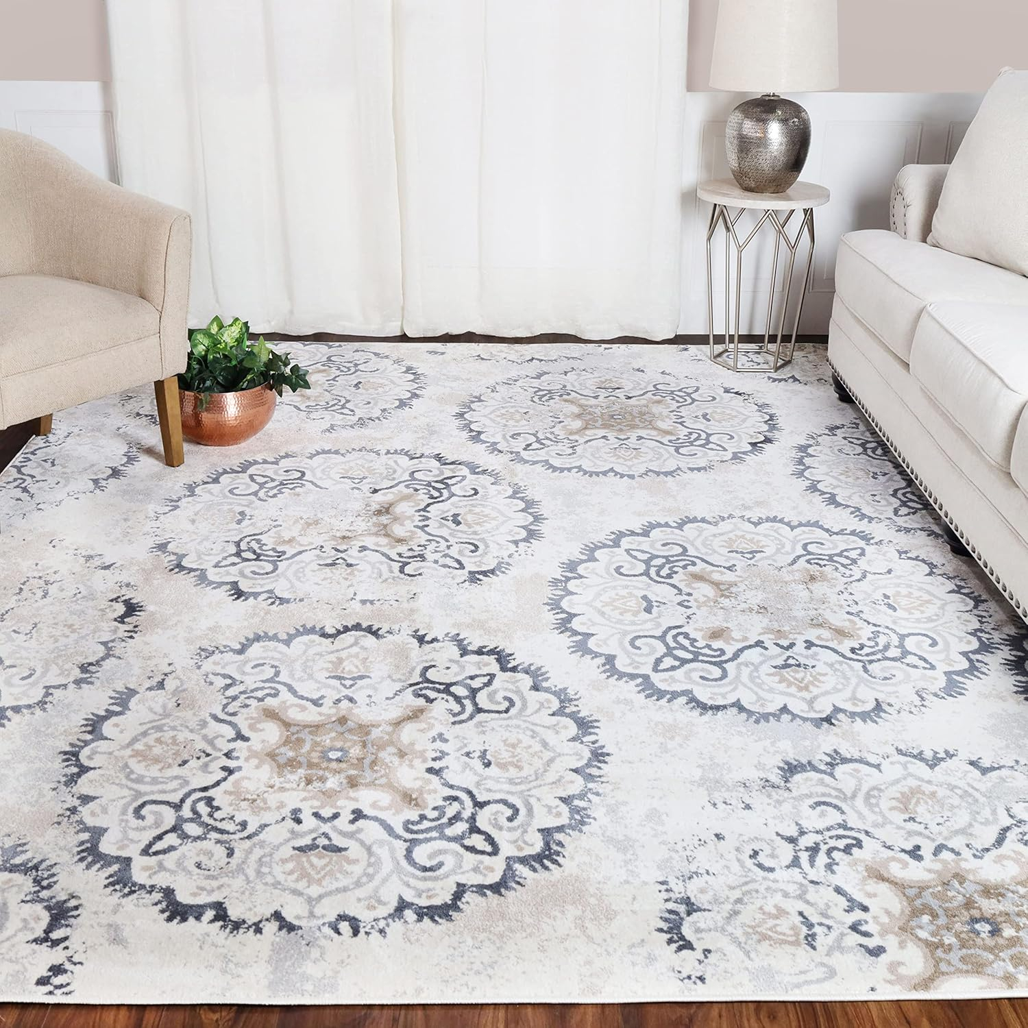 Esperanza Ivory Medallion 8' x 10' Washable Synthetic Area Rug