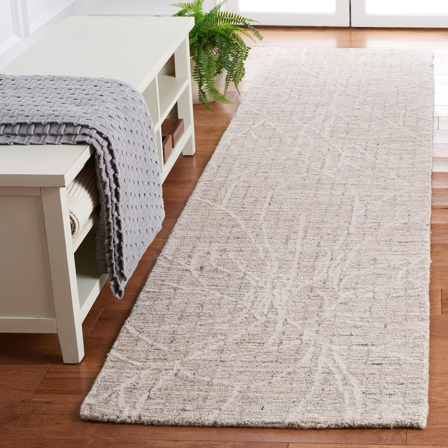 SAFAVIEH Metro Wade Floral Runner Rug, Beige/Ivory, 2'3" x 9'