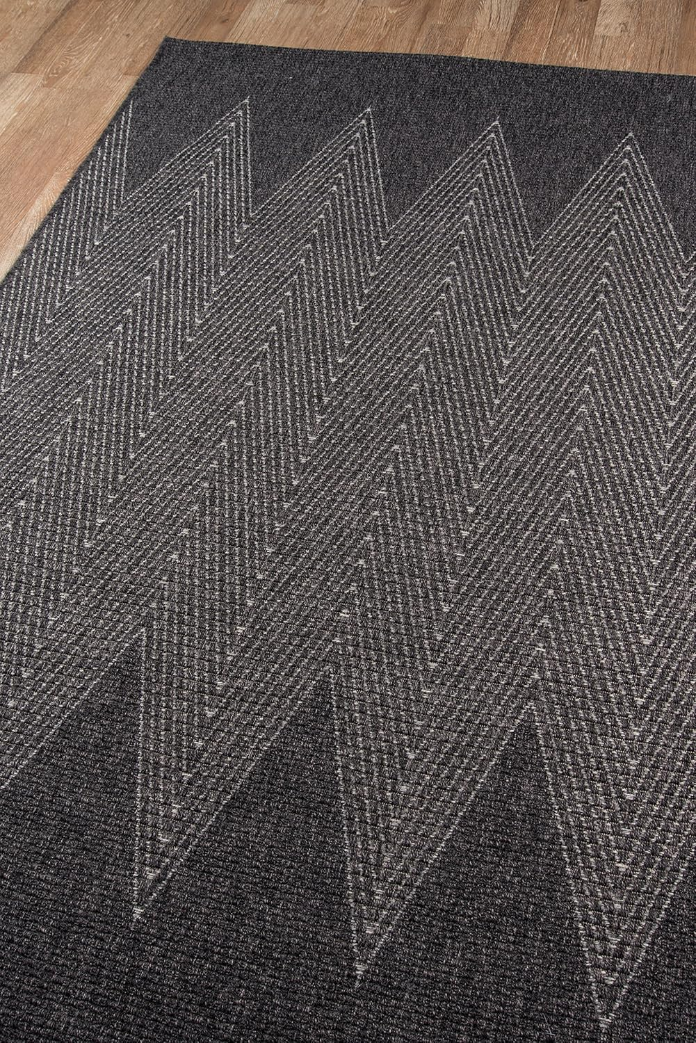 Momeni Como Polypropylene Machine Made Charcoal Indoor Outdoor Rug 2'7" X 7'6"