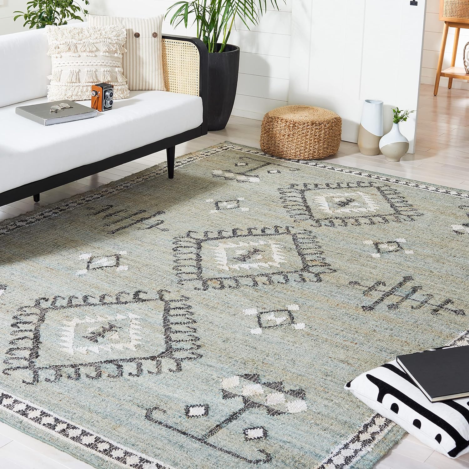 SAFAVIEH Kilim Lisette Tribal Area Rug, Blue/Black, 9' x 12'