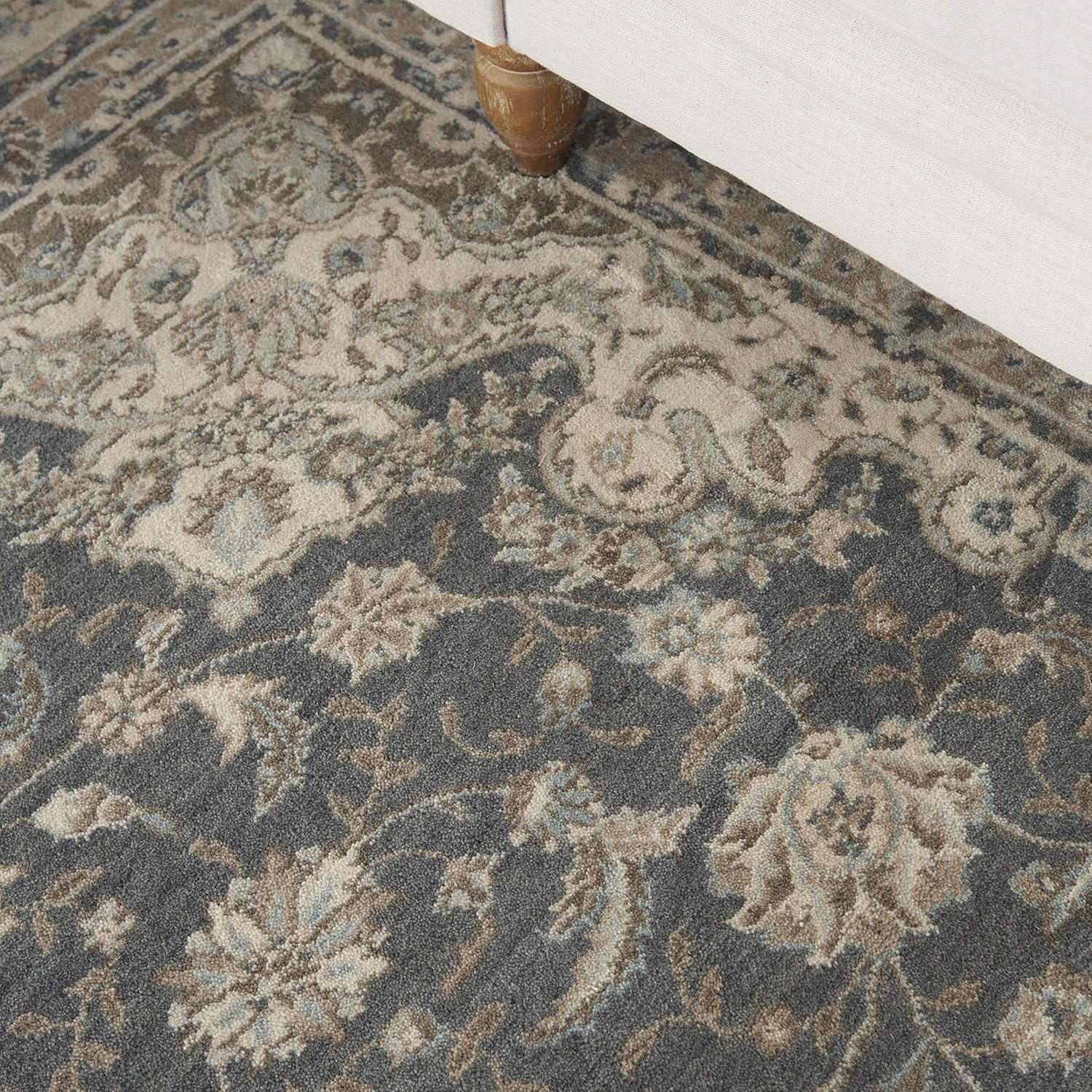 Elegant Grey/Ivory Loom-Woven Wool Blend 7'6" x 9'6" Area Rug