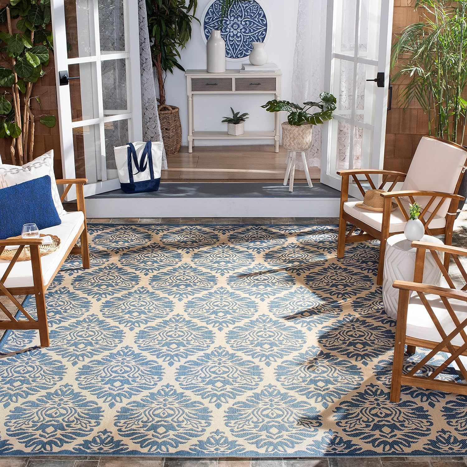 Beach House BHS135 Power Loomed Indoor/Outdoor Area Rug - Cream/Blue - 8'x10' - Safavieh