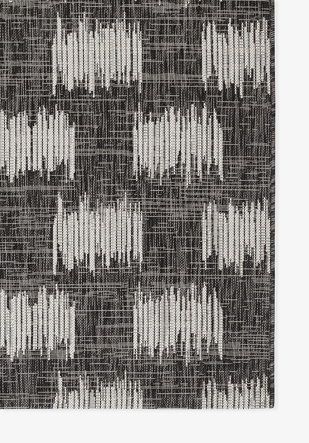 Novogratz by Momeni Villa Turin Charcoal Indoor Outdoor Rug 5'3" X 7'6"