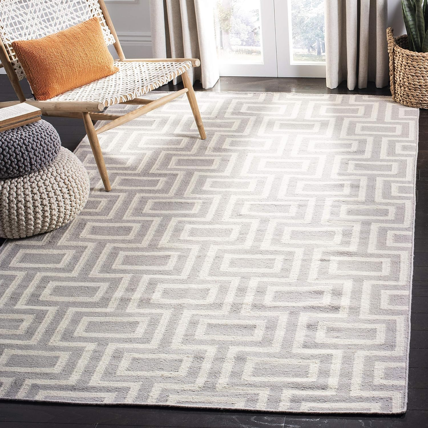 SAFAVIEH Dhurrie Abigail Geometric Moroccan Wool Area Rug, Grey/Ivory, 8' x 10'