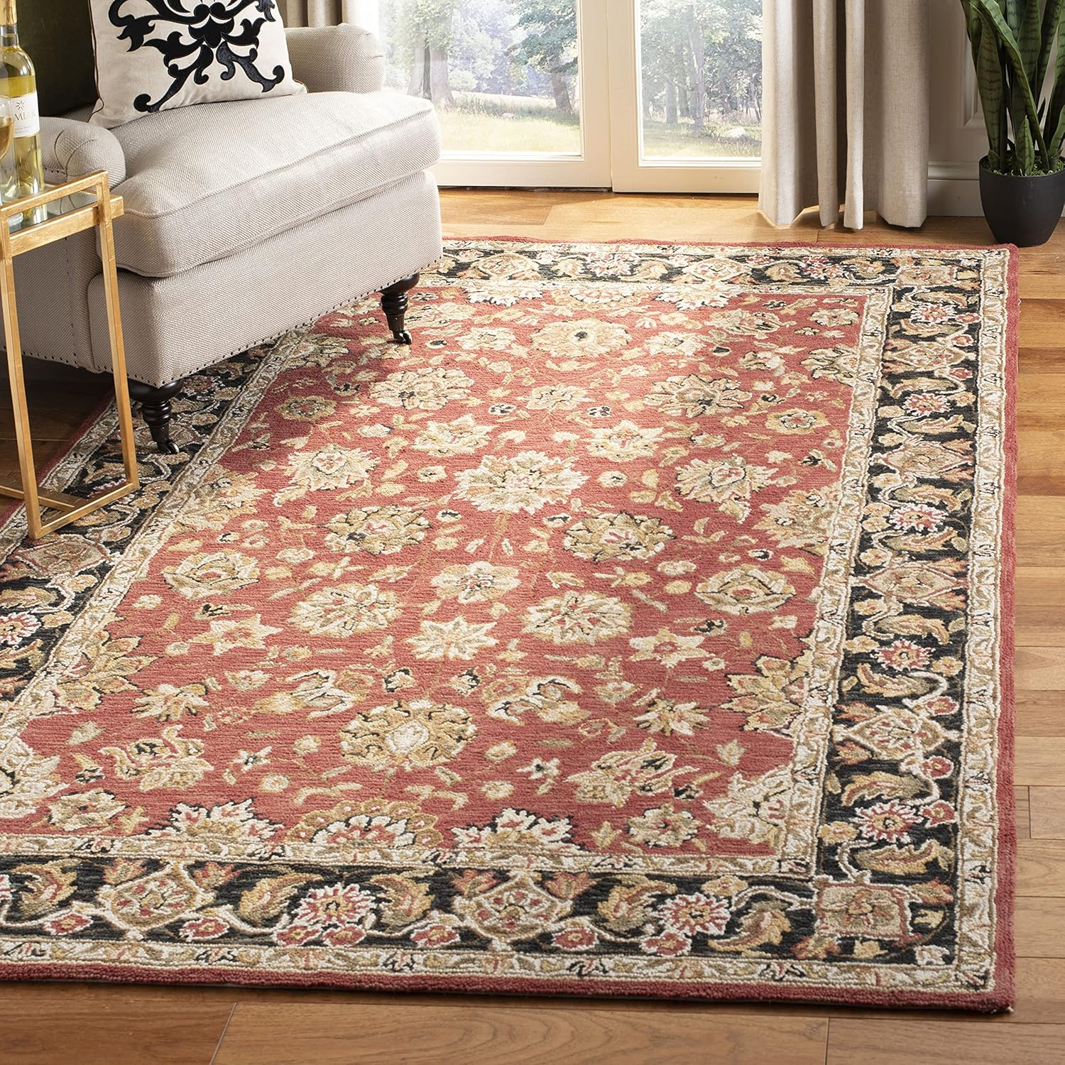 SAFAVIEH Chelsea Kaeden Floral Wool Area Rug, Rose/Black, 3'9" x 5'9"