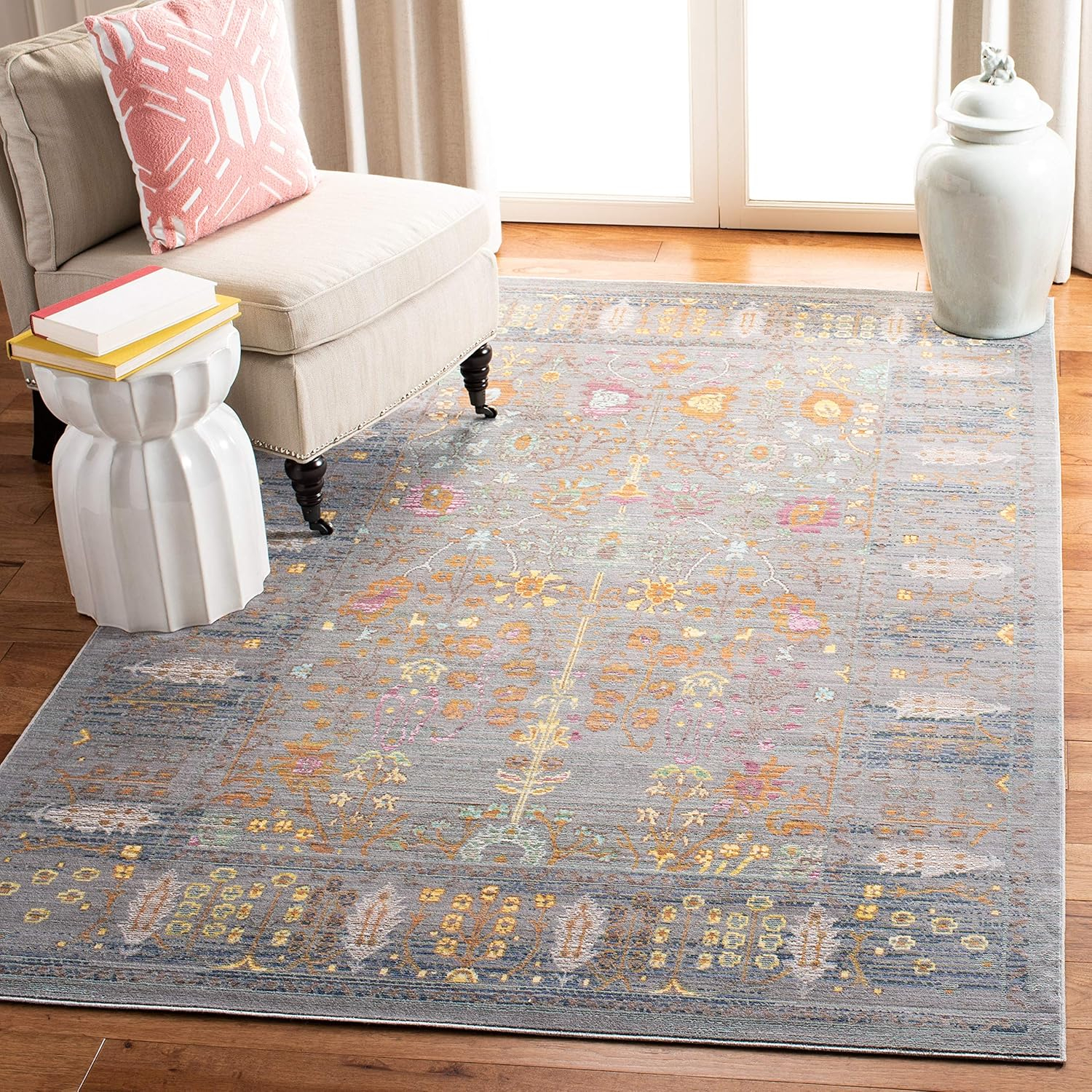 SAFAVIEH Valencia Grigor Traditional Polyester Area Rug, Grey/Multi, 4' x 6'