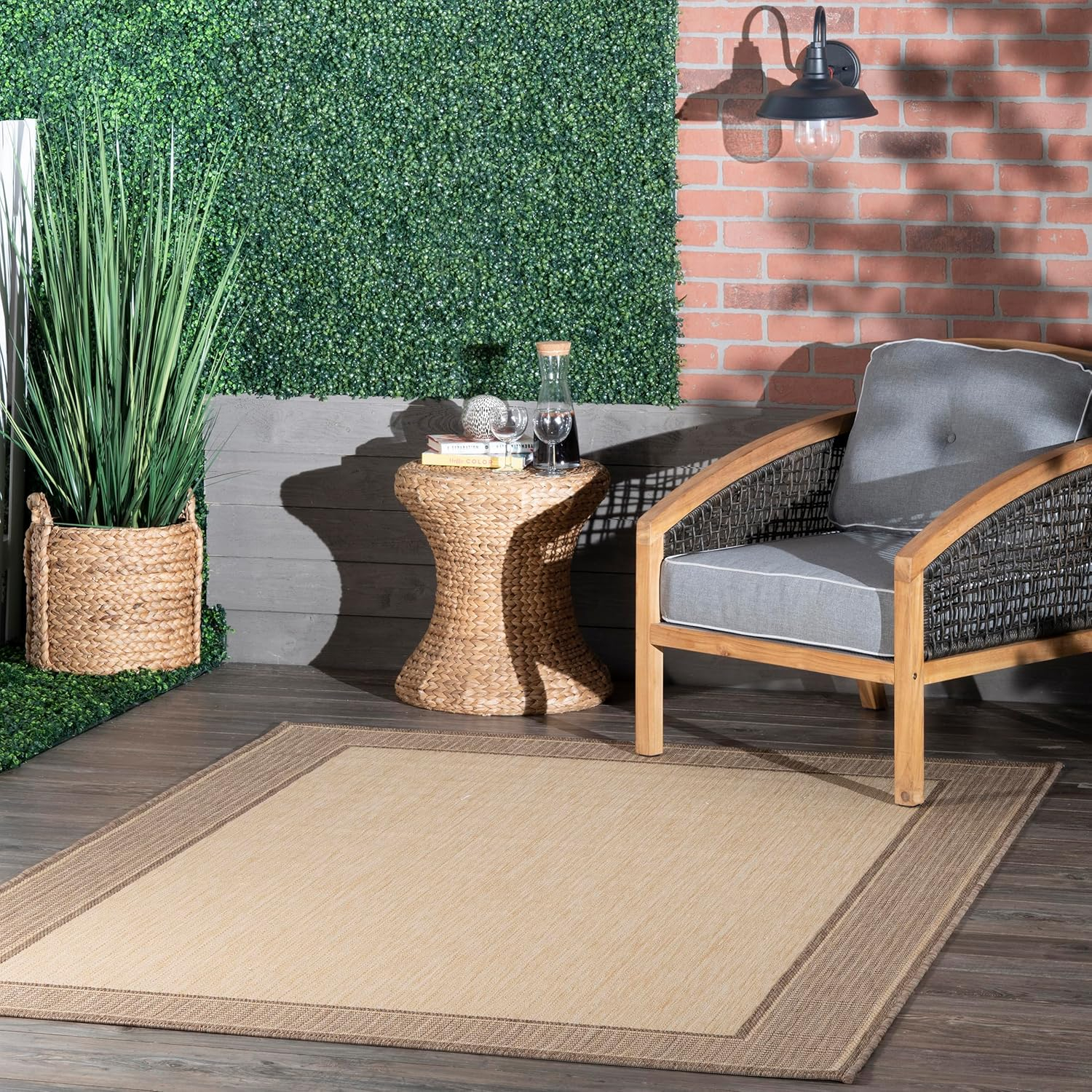 nuLOOM Gris Border Indoor/Outdoor Area Rug, 5' 3" x 7' 6", Beige
