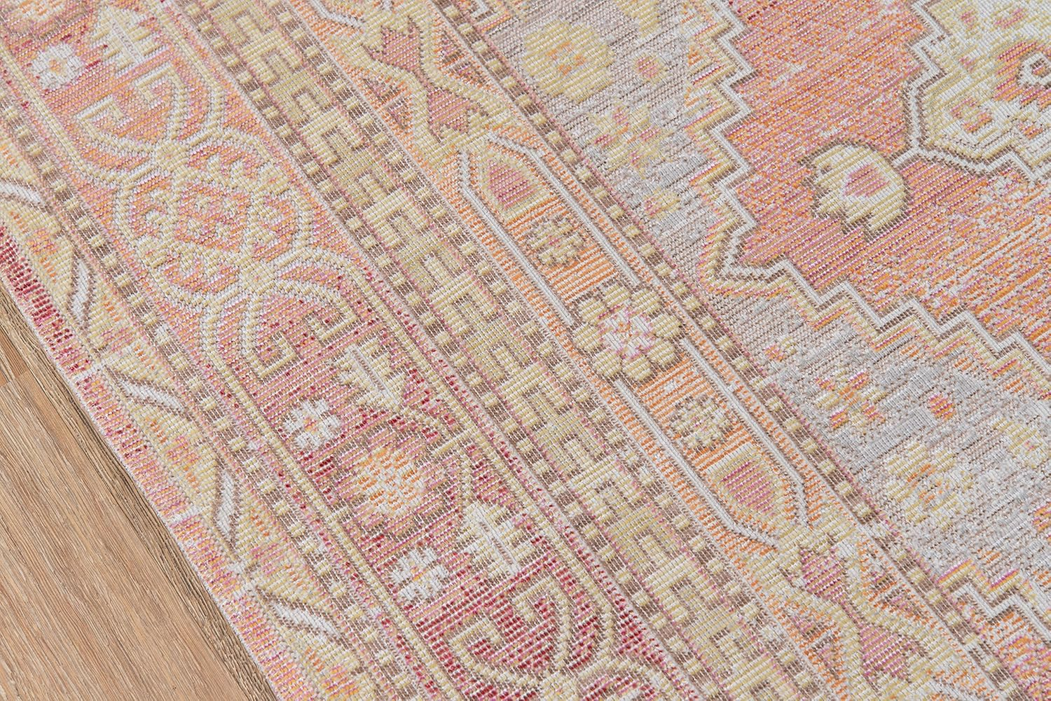 Momeni  Isabella Polyester Geometric Area Rug Pink 9'3" x 11'10" 9' x 12' Indoor Rectangle