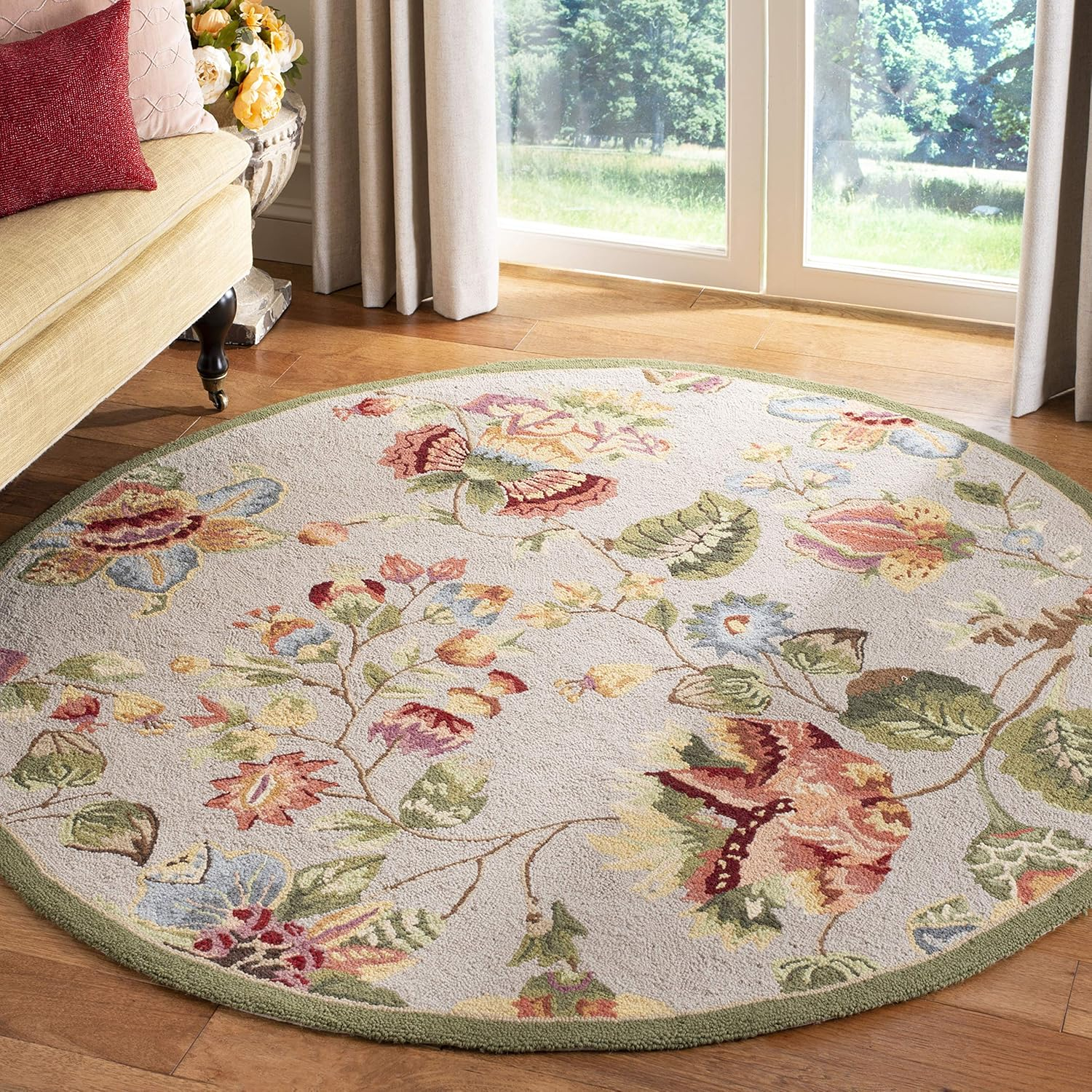 SAFAVIEH Chelsea Hayleigh Floral Wool Area Rug, Sage, 5'6" x 5'6" Round