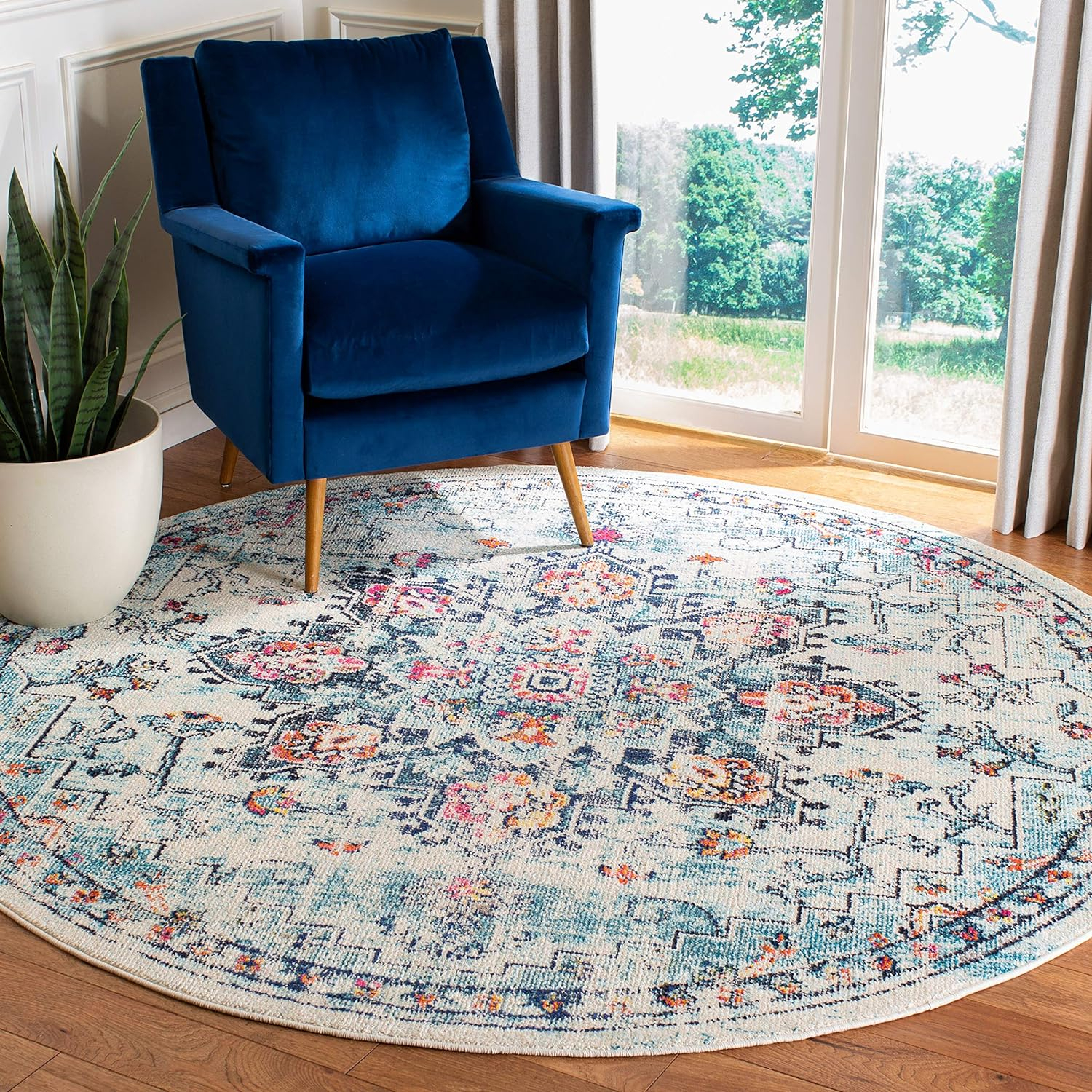SAFAVIEH Madison Dalia Vintage Traditional Area Rug, Cream/Blue, 5' x 5' Round