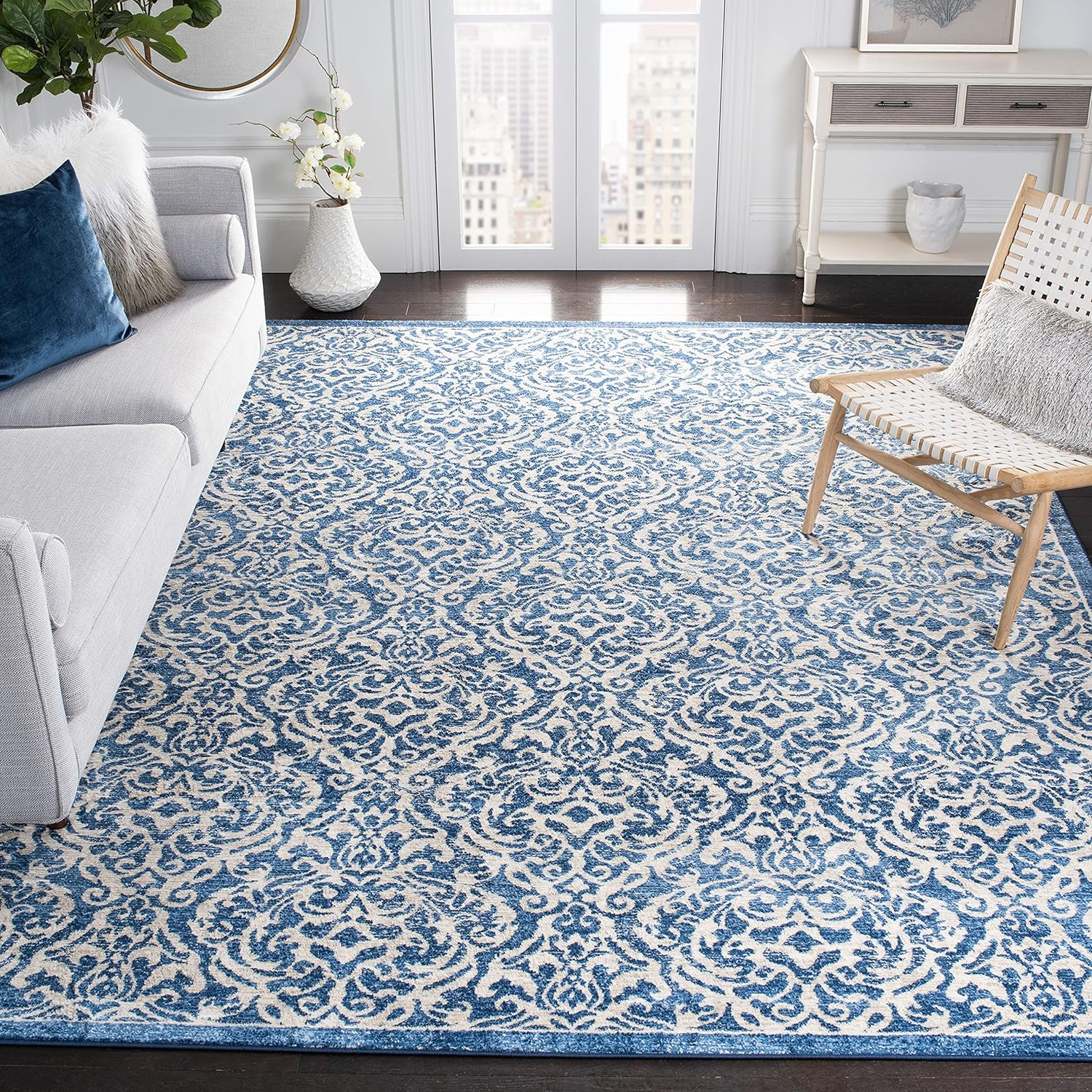 SAFAVIEH Brentwood Dilara Damask Area Rug, 10' x 13', Light Grey/Blue