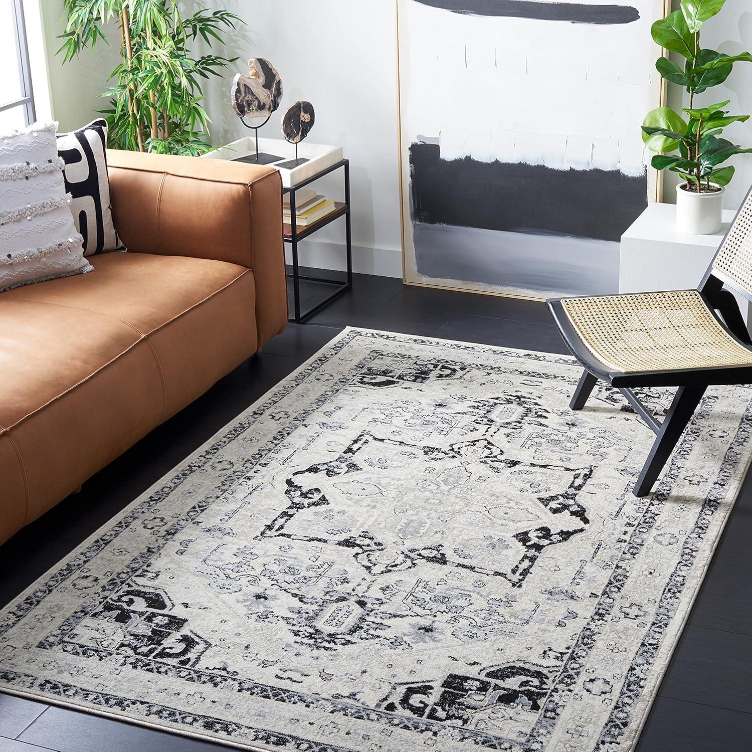 SAFAVIEH Brentwood Cedric Traditional Area Rug, 3' x 5', Ivory/Black
