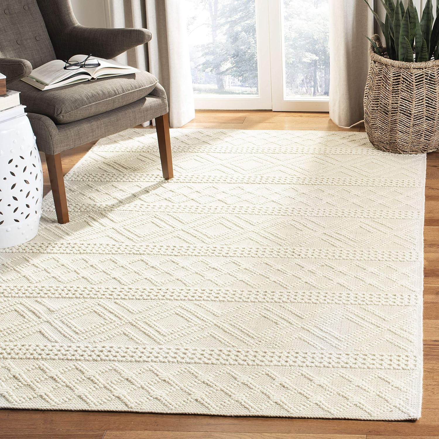 SAFAVIEH Vermont Chelsea Striped Area Rug, Ivory, 10' x 10' Square