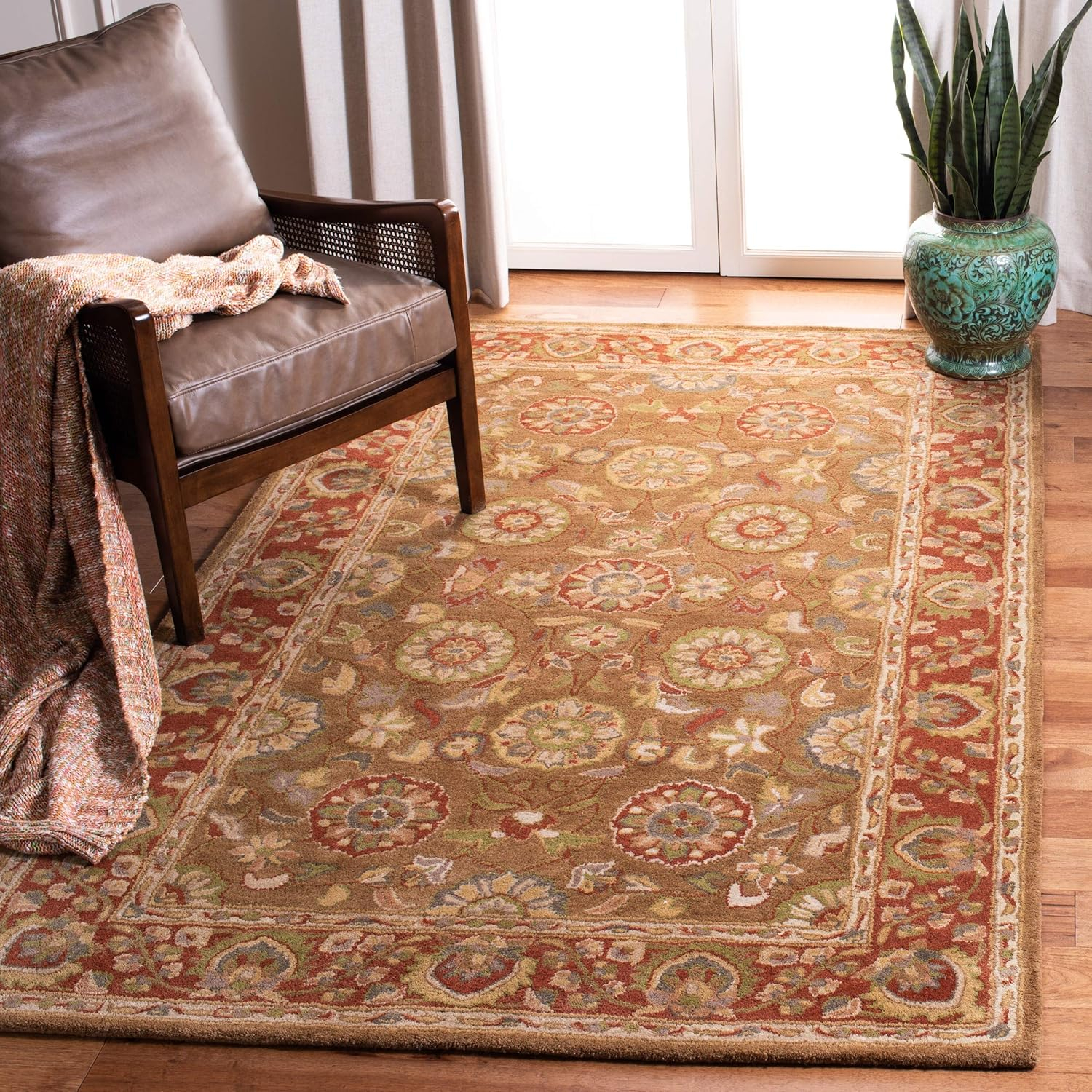 SAFAVIEH Heritage Collection Accent Rug - 2' x 3', Beige & Rust, Handmade Traditional Oriental Wool, Ideal for High Traffic Areas in Entryway, Living Room, Bedroom (HG963A)