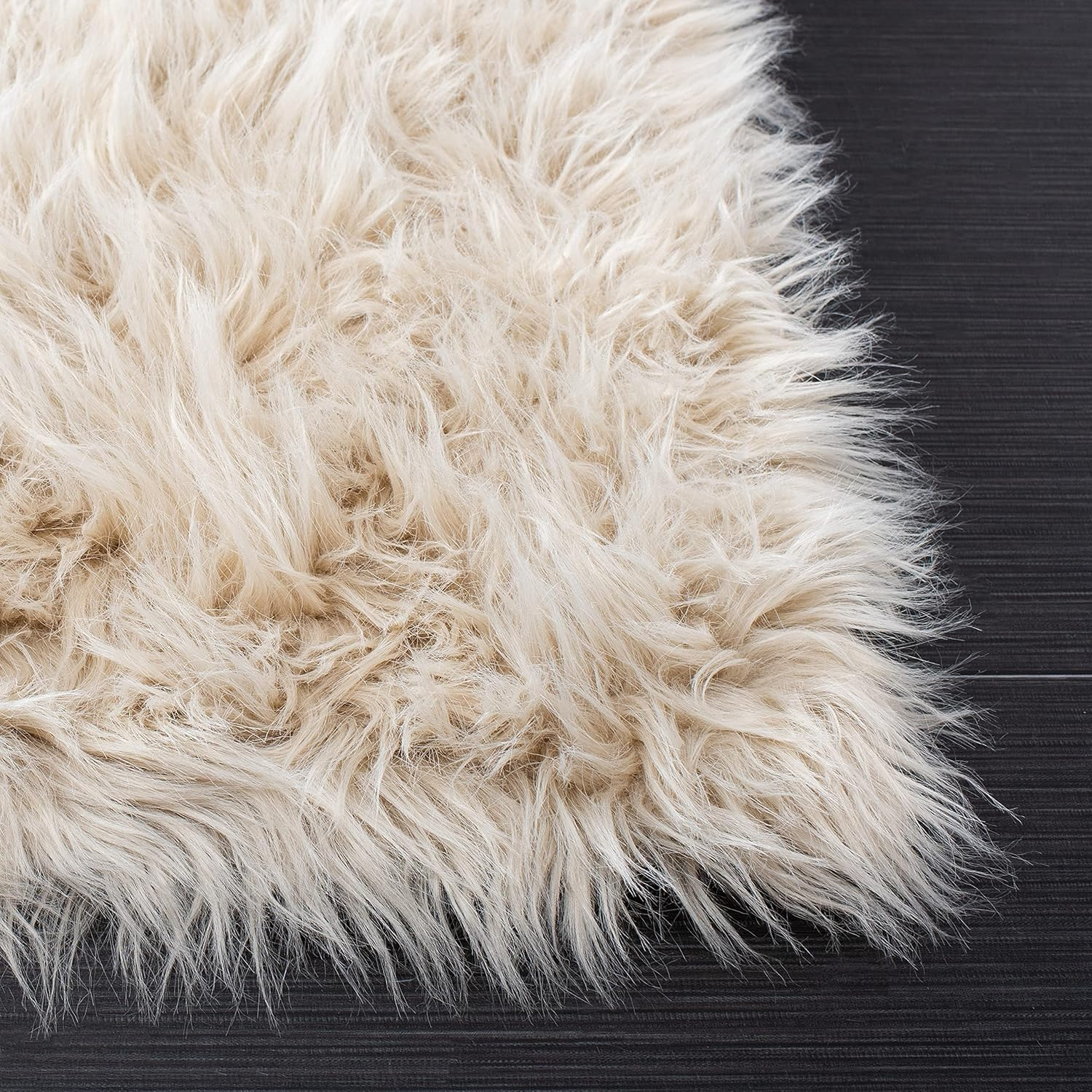 SAFAVIEH Faux Sheep Skin Vesna Solid Area Rug, Beige, 3' x 5'
