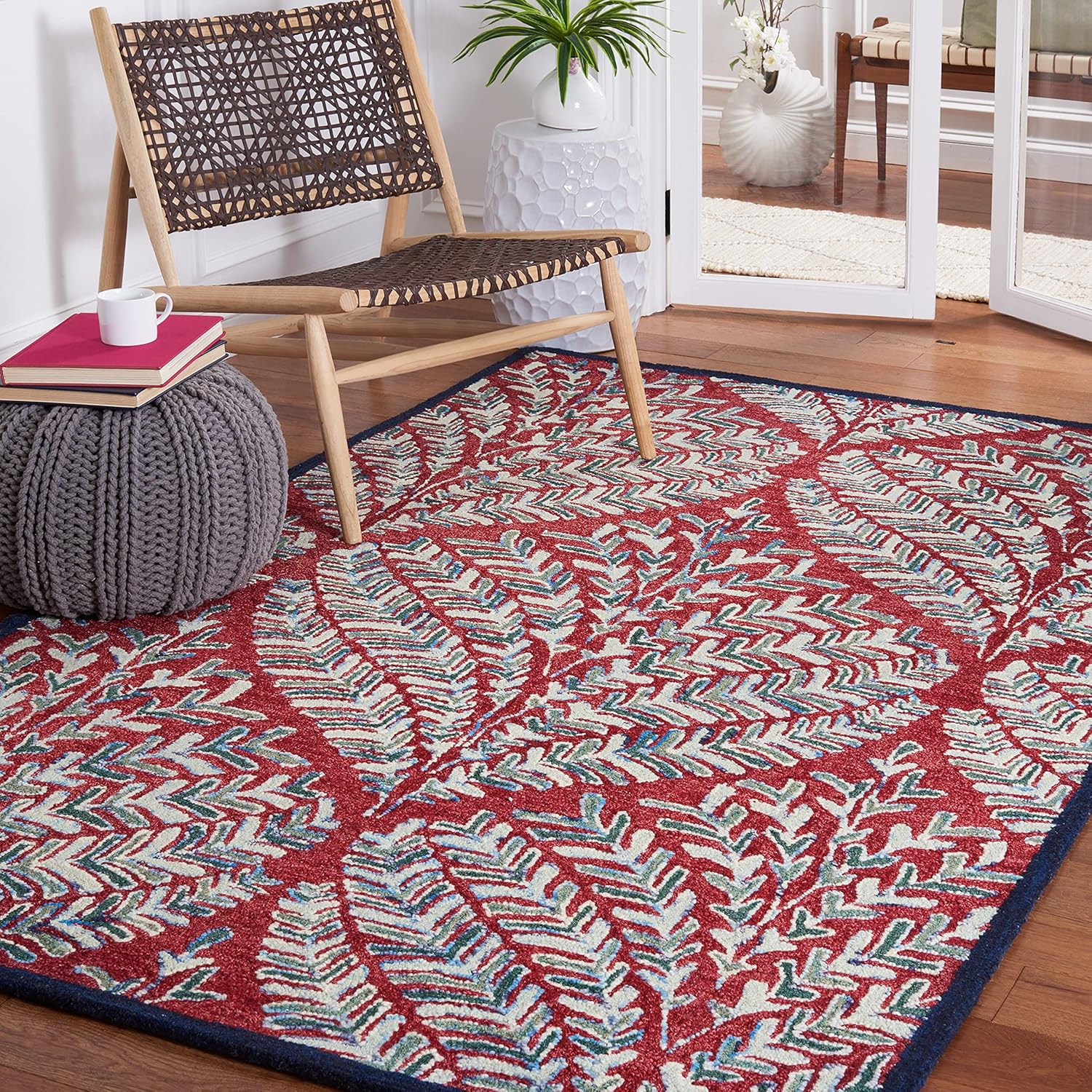 Chaitra Hand Tufted Wool Floral Rug