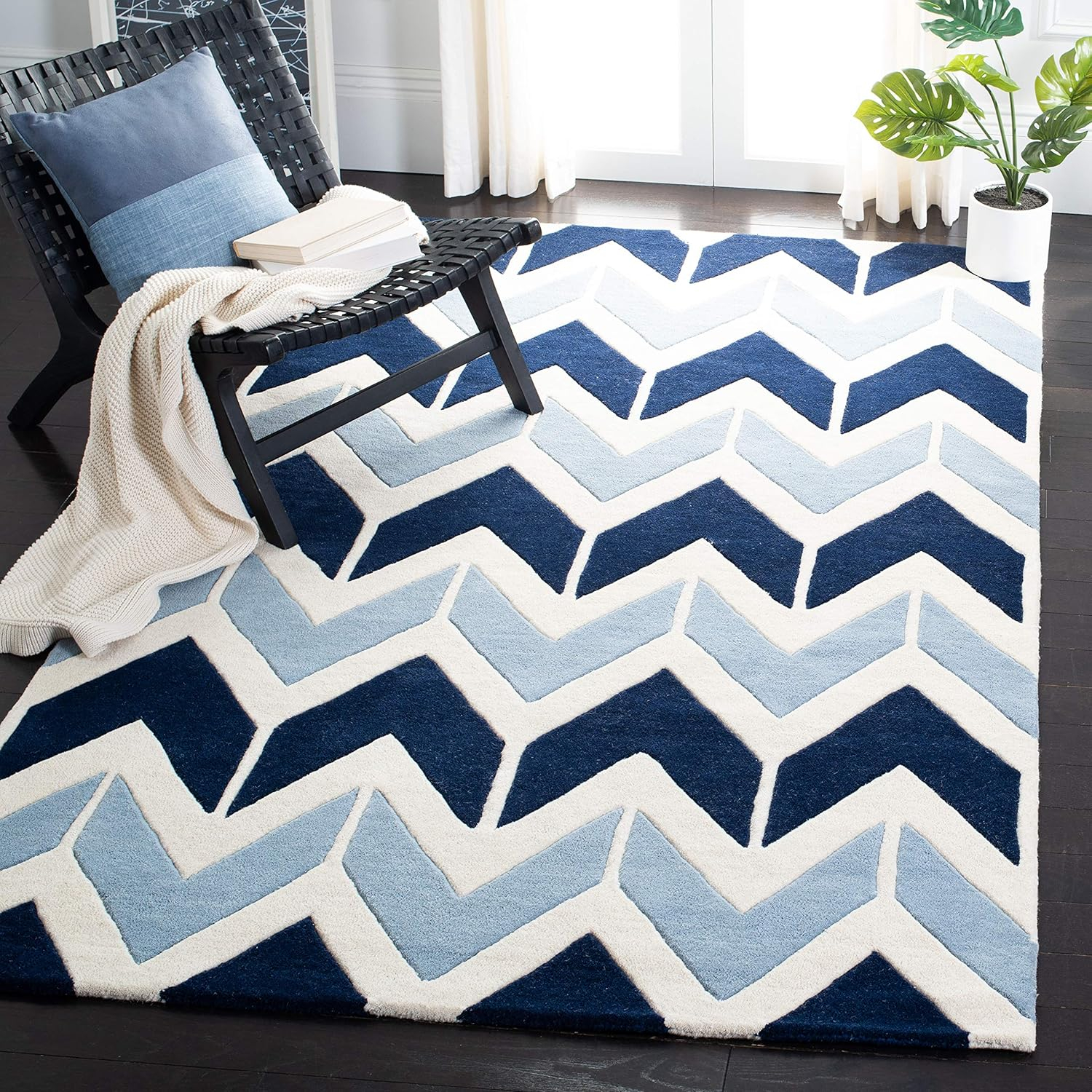 SAFAVIEH Chatham CHT756N Dark Blue / Light Blue Rug