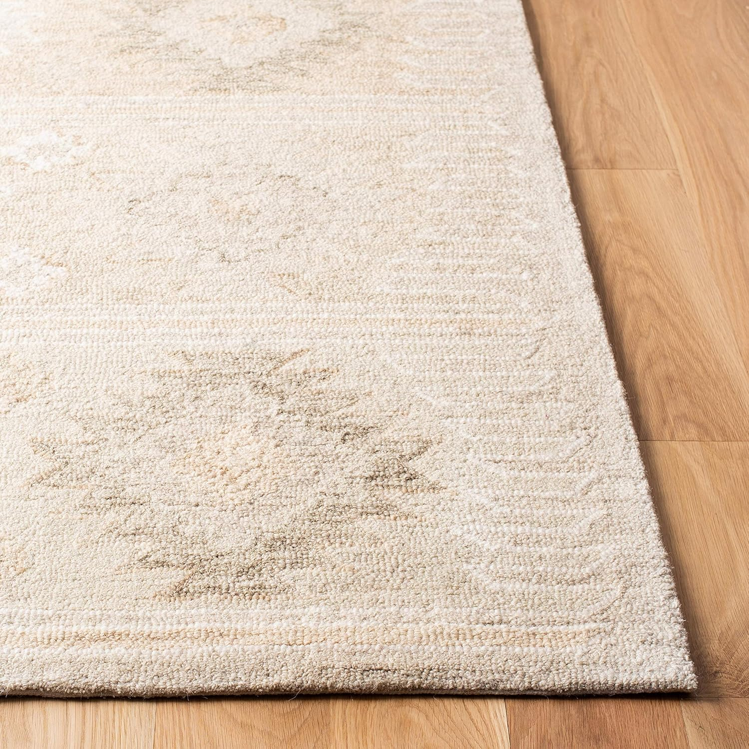 SAFAVIEH Capri Cian Southwestern Wool Area Rug, Beige, 7' x 7' Square