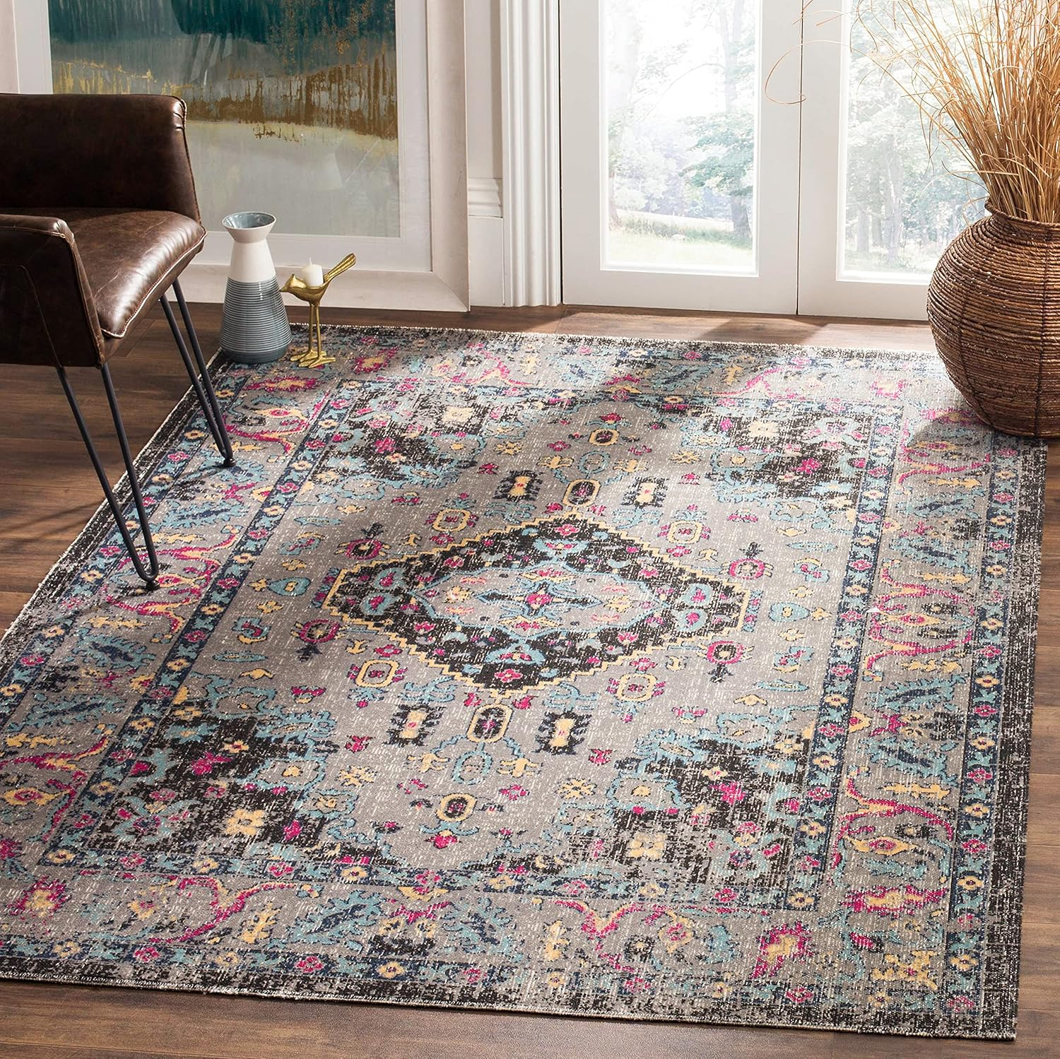 SAFAVIEH Artisan Blaze Oriental Area Rug, Light Grey/Black, 3'3" x 5'3"
