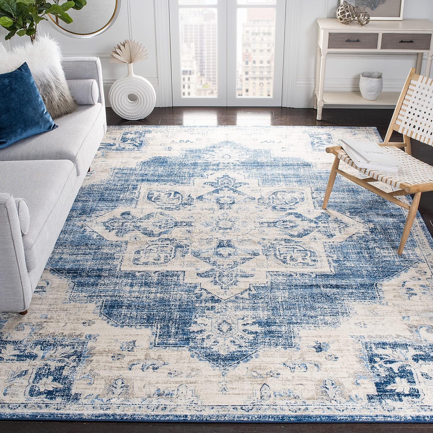 SAFAVIEH Brentwood Jameson Floral Bordered Area Rug, 12' x 18', Ivory/Navy