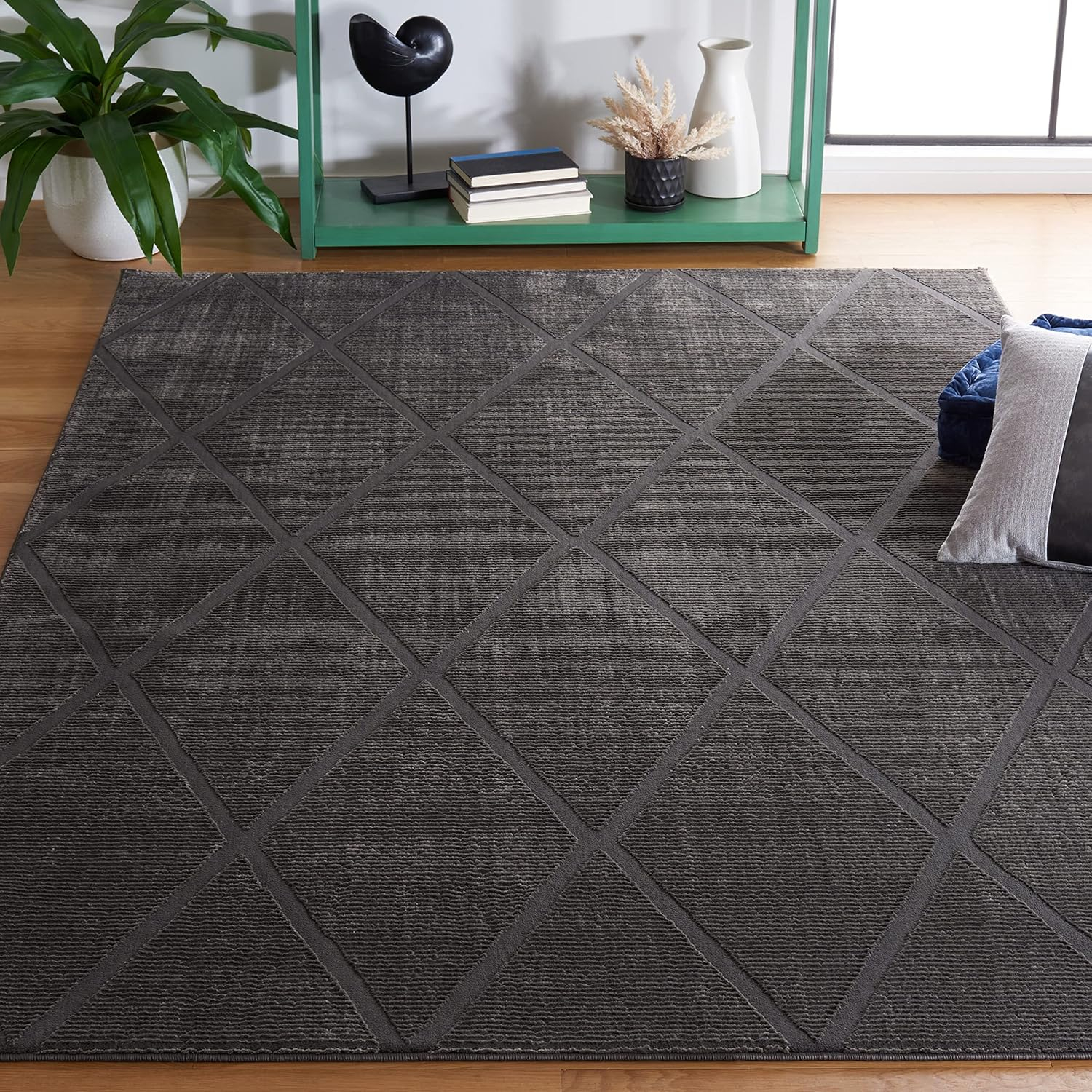 SAFAVIEH Revive Lorrin Diamond Polyester Area Rug, Charcoal, 9' x 12'