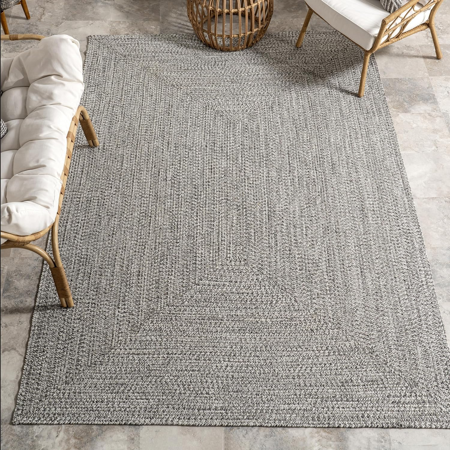 nuLOOM Wynn Braided Indoor/Outdoor Salt And Pepper 10' x 14' Casual Area Rug