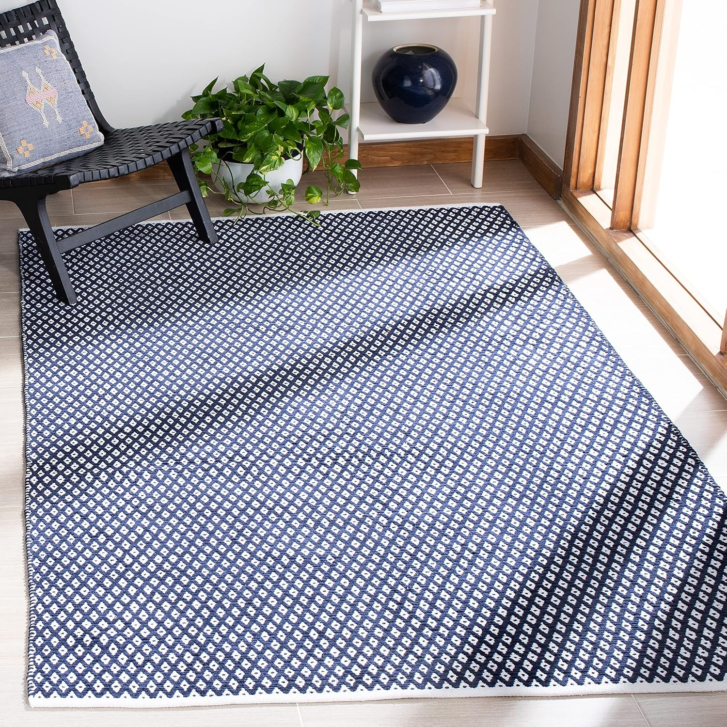 Boston BOS685 Power Loomed Area Rug - Navy - 5'x8' - Safavieh.