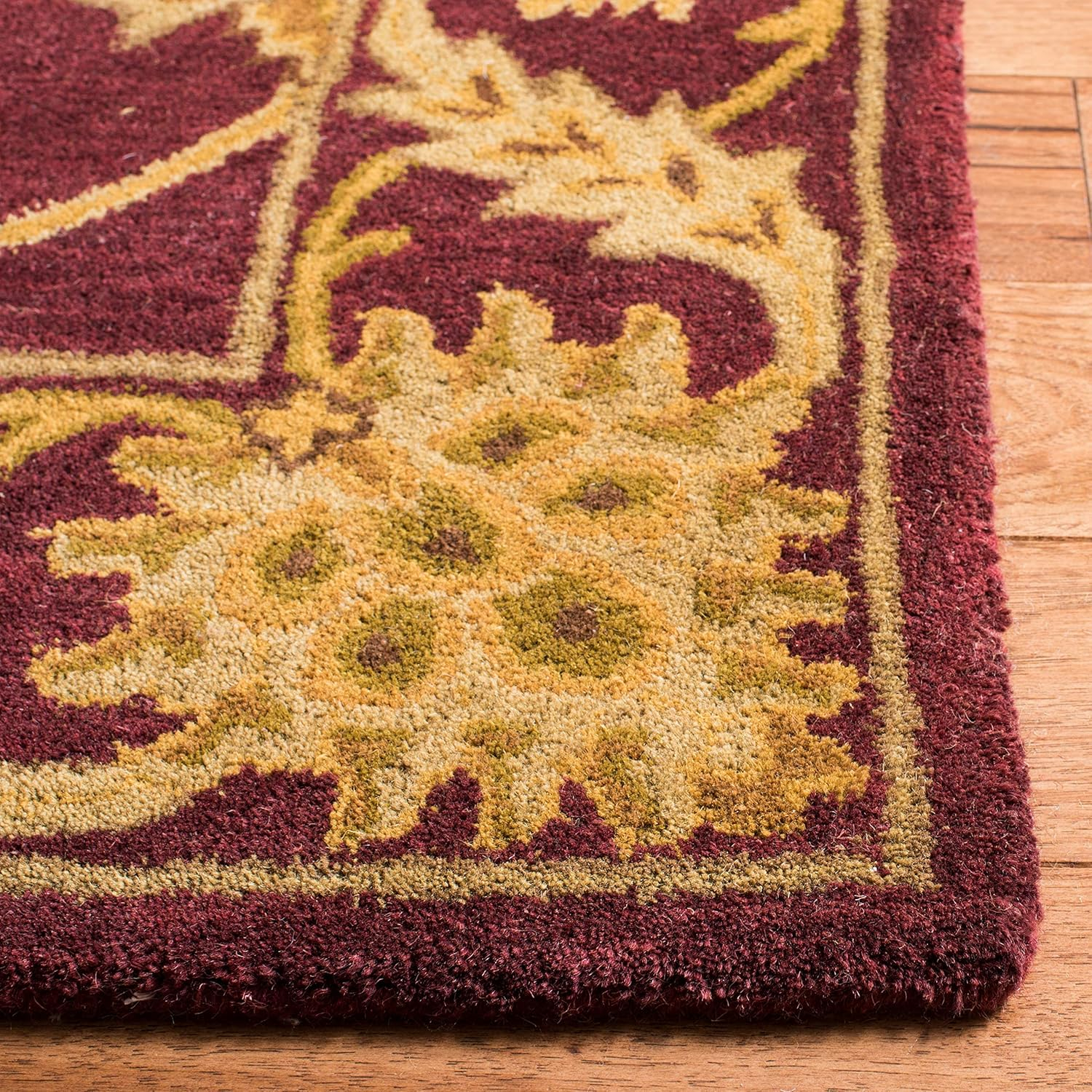 SAFAVIEH Heritage Portmont Traditional Wool Area Rug, Maroon, 2'3" x 4'