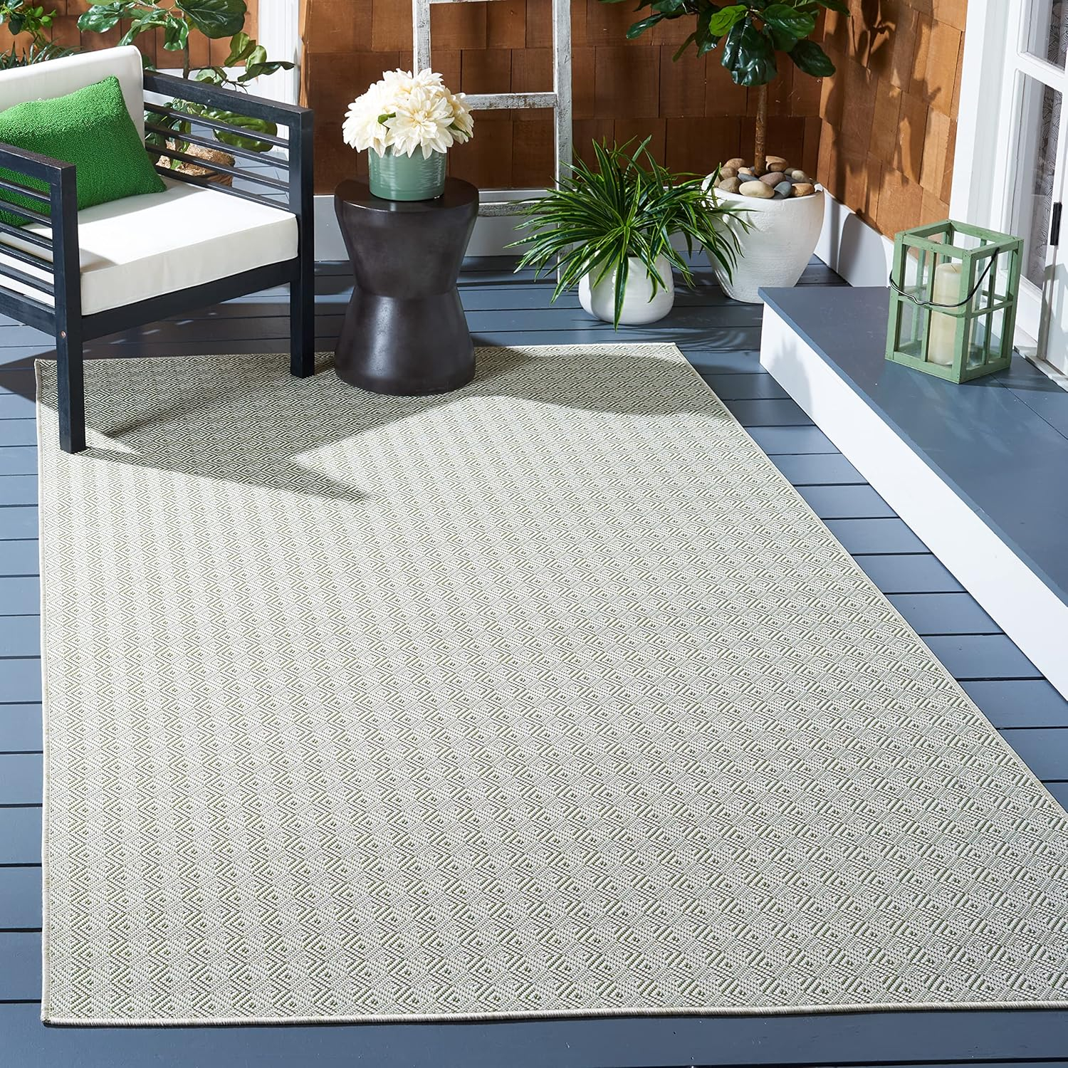 SAFAVIEH Hampton Ali Diamond Indoor/Outdoor Area Rug, Navy/Ivory, 8' x 10'