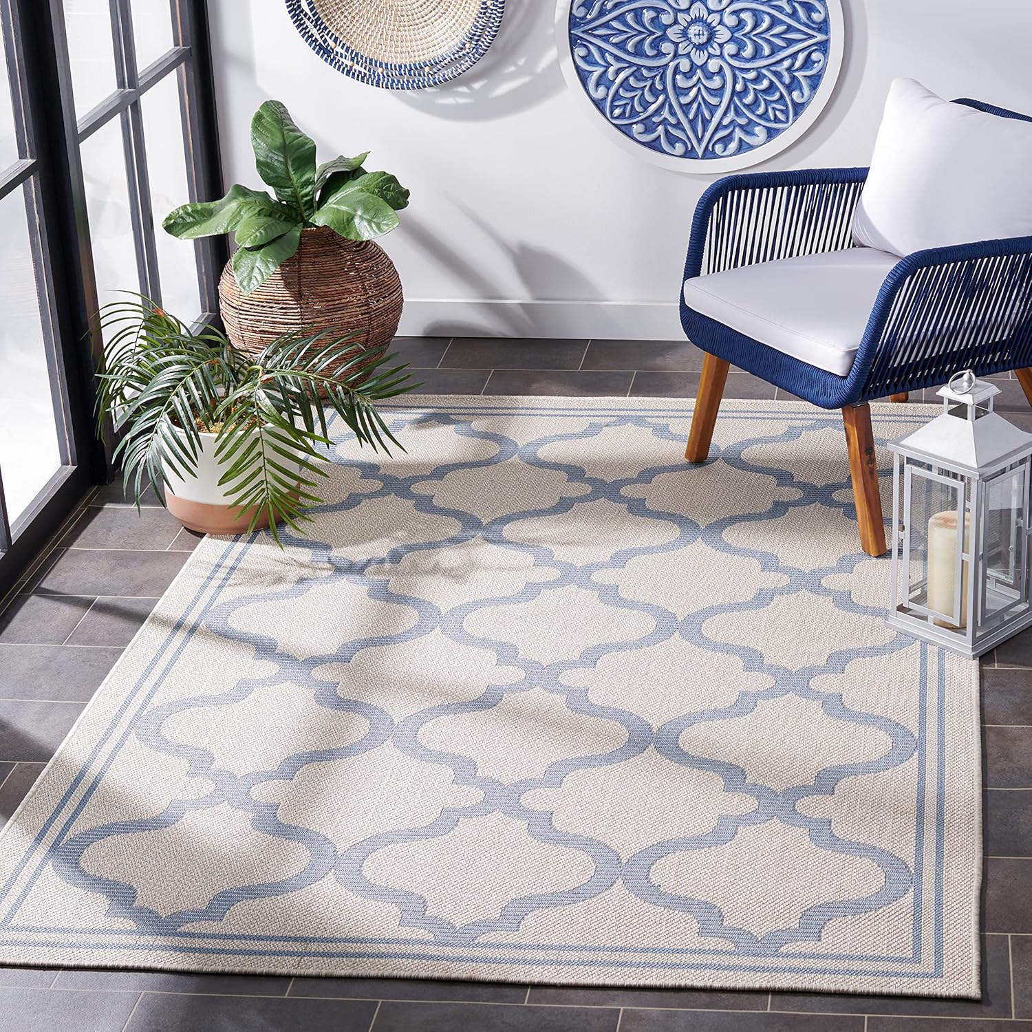 SAFAVIEH Outdoor BMU810L Bermuda Collection Ivory / Blue Rug