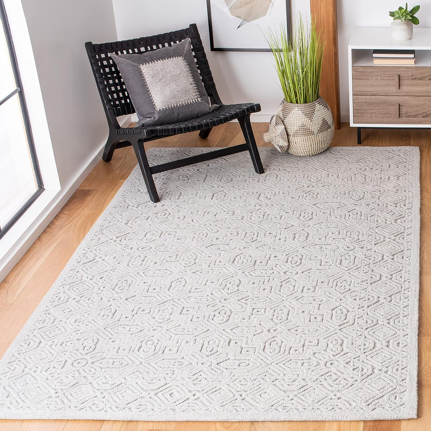 SAFAVIEH Textural Dinah Geometric Area Rug, Silver, 6' x 6' Square