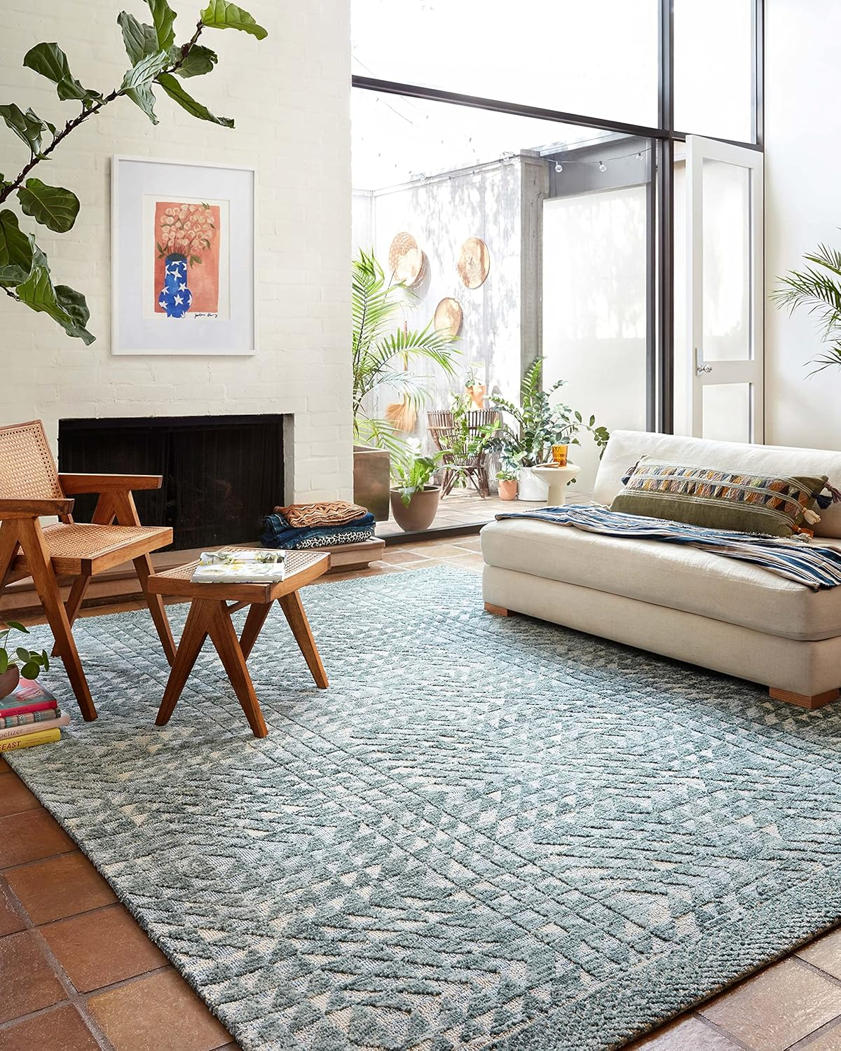 Lagoon Mist 3'6" x 5'6" Power-Loomed Polyester Accent Rug