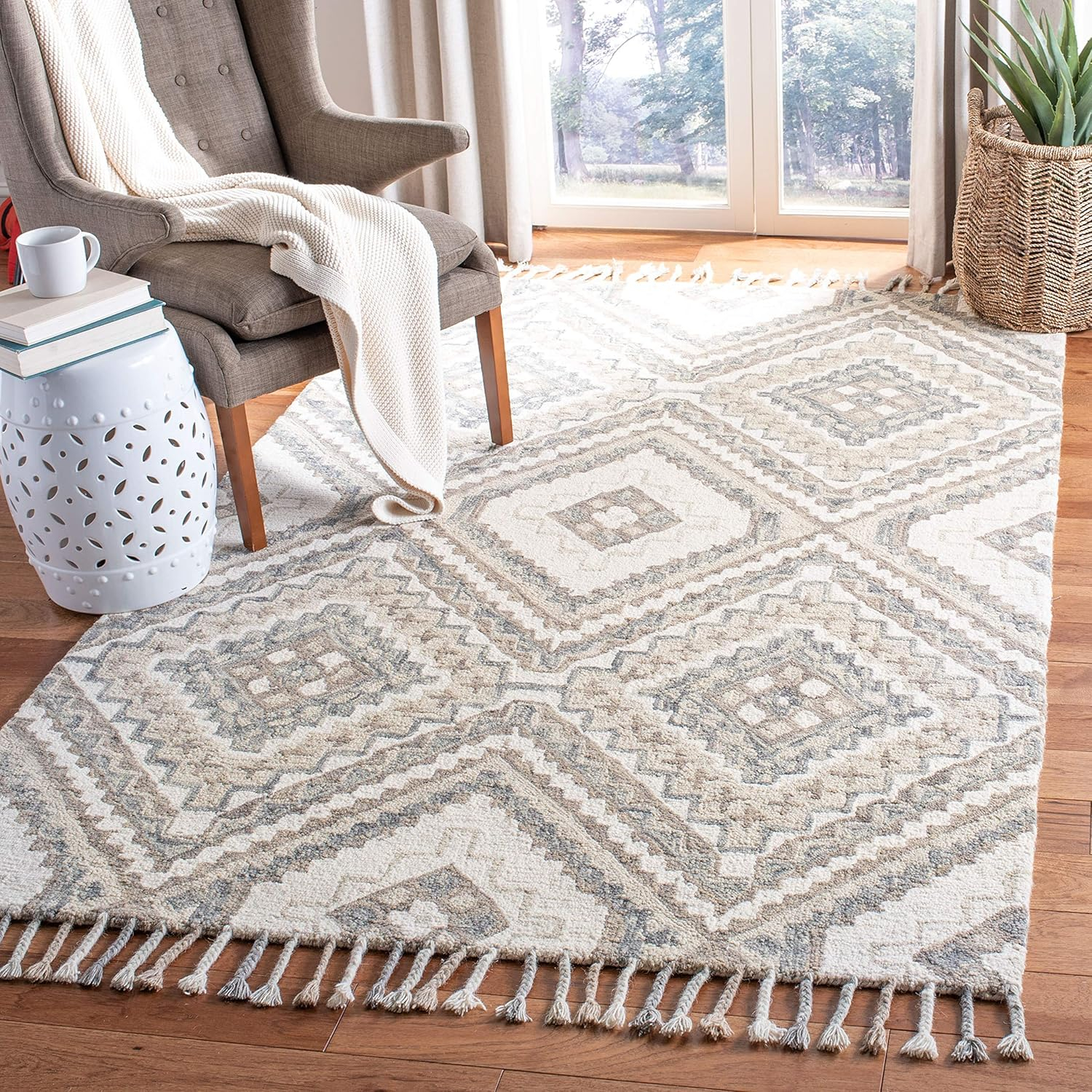 SAFAVIEH Aspen Caymen Geometric Fringe Wool Area Rug, Taupe/Ivory, 9' x 12'