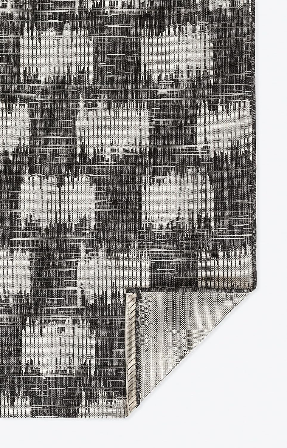 Novogratz by Momeni Villa Turin Charcoal Indoor Outdoor Rug 5'3" X 7'6"
