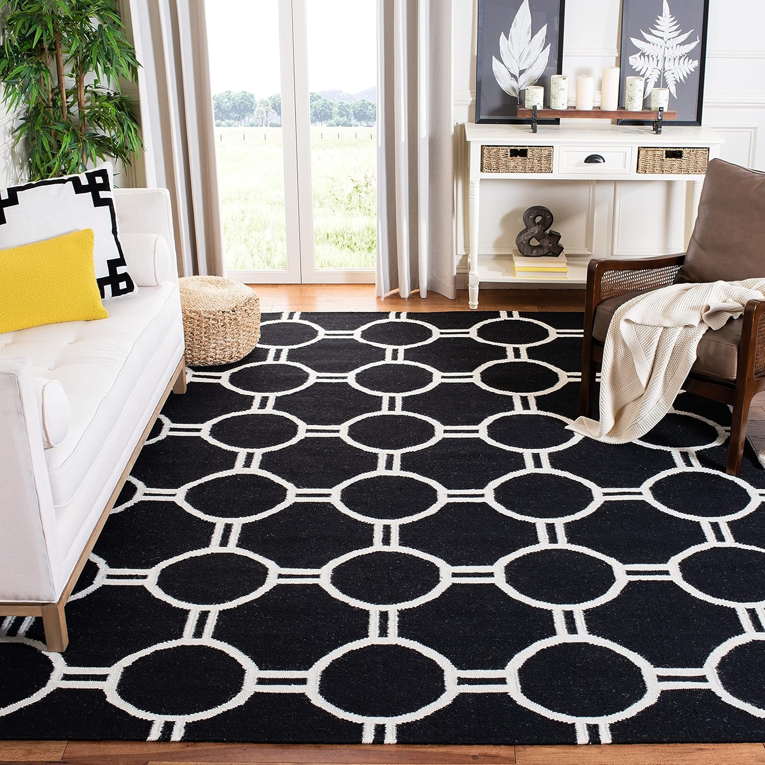 SAFAVIEH Dhurrie Sloane Geometric Circles Wool Area Rug, Black/Ivory, 9' x 12'