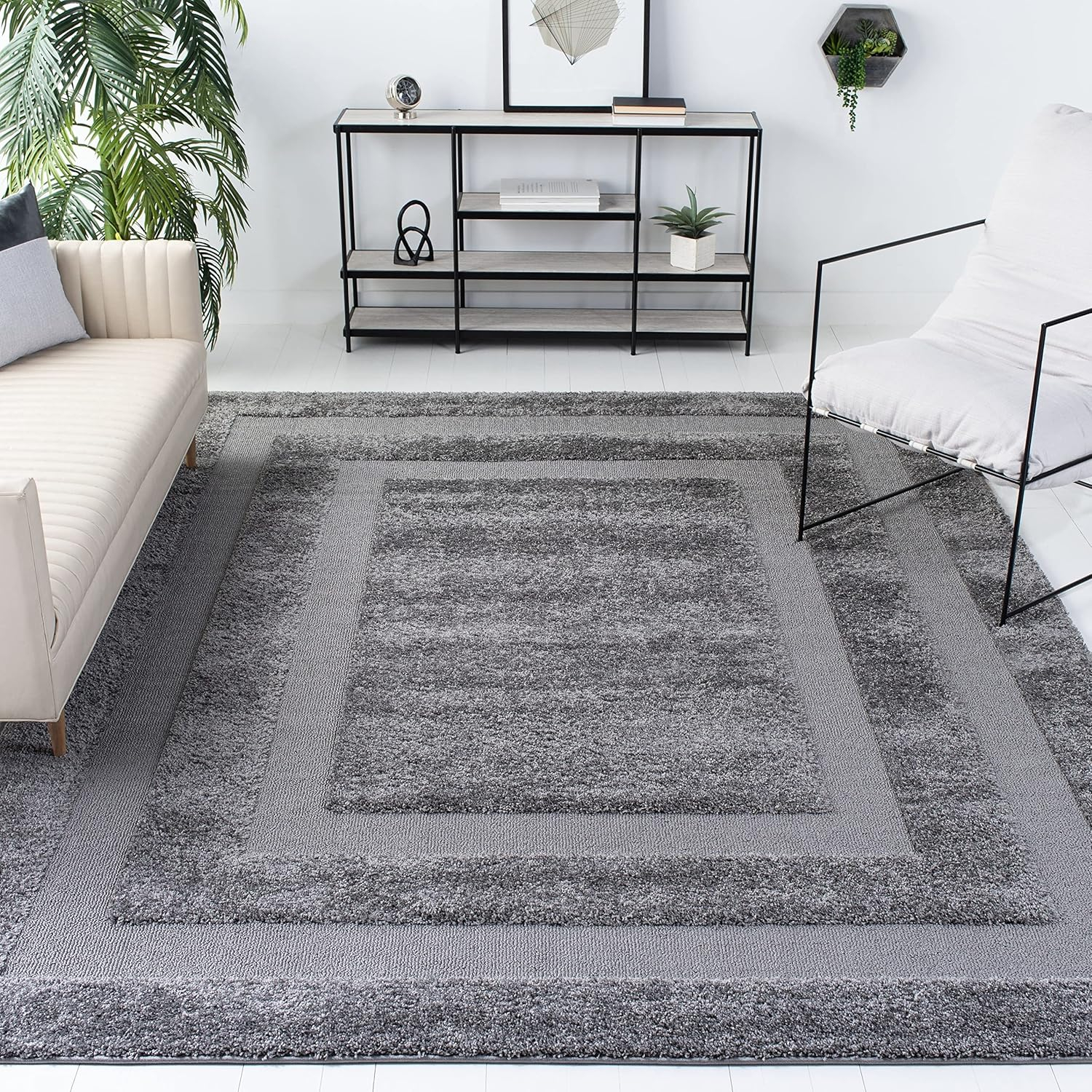 SAFAVIEH Florida Mason Bordered Shag Area Rug, Grey, 5' x 5' Square