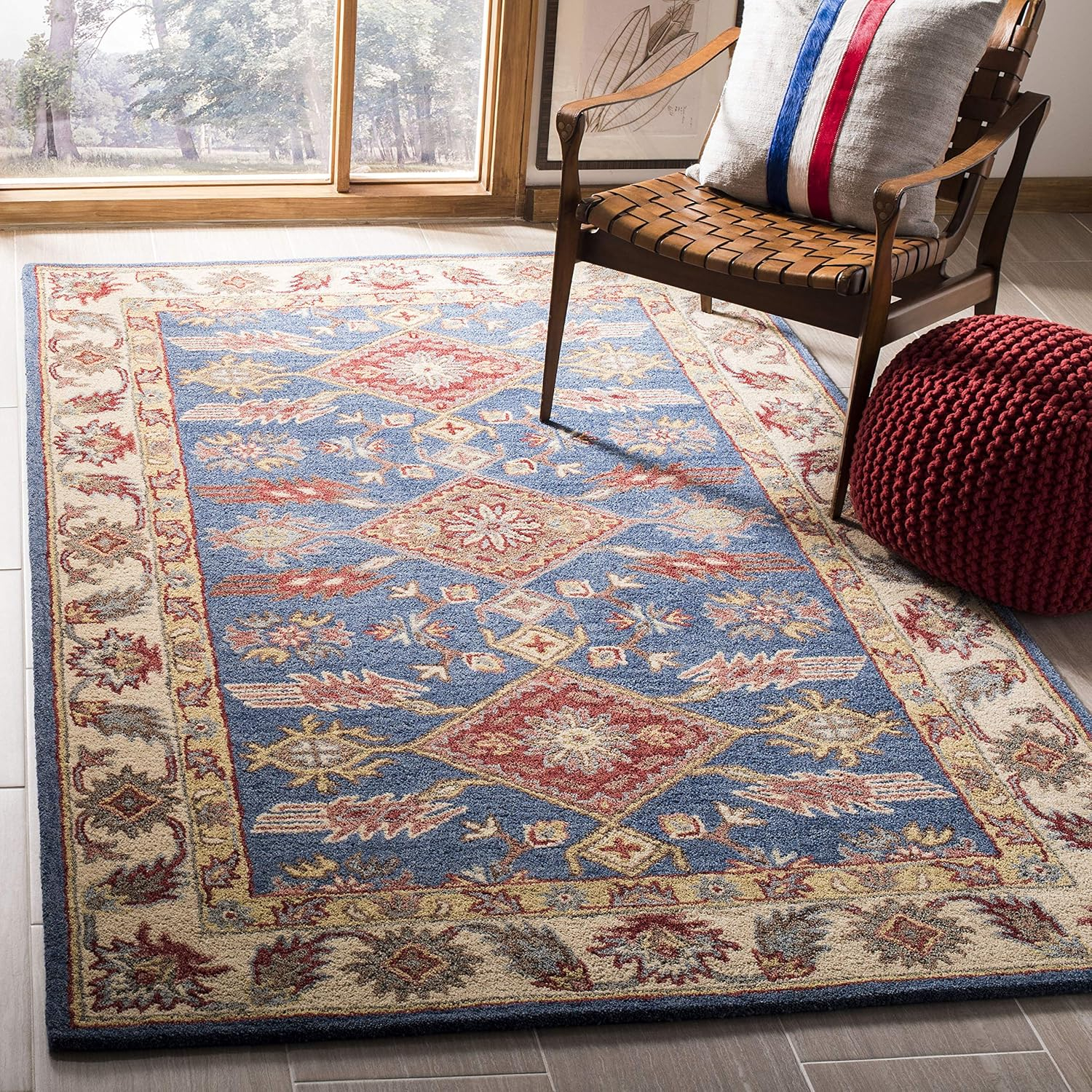 SAFAVIEH Antiquity Sydney Traditional Wool Area Rug, Blue/Red, 5' x 8'