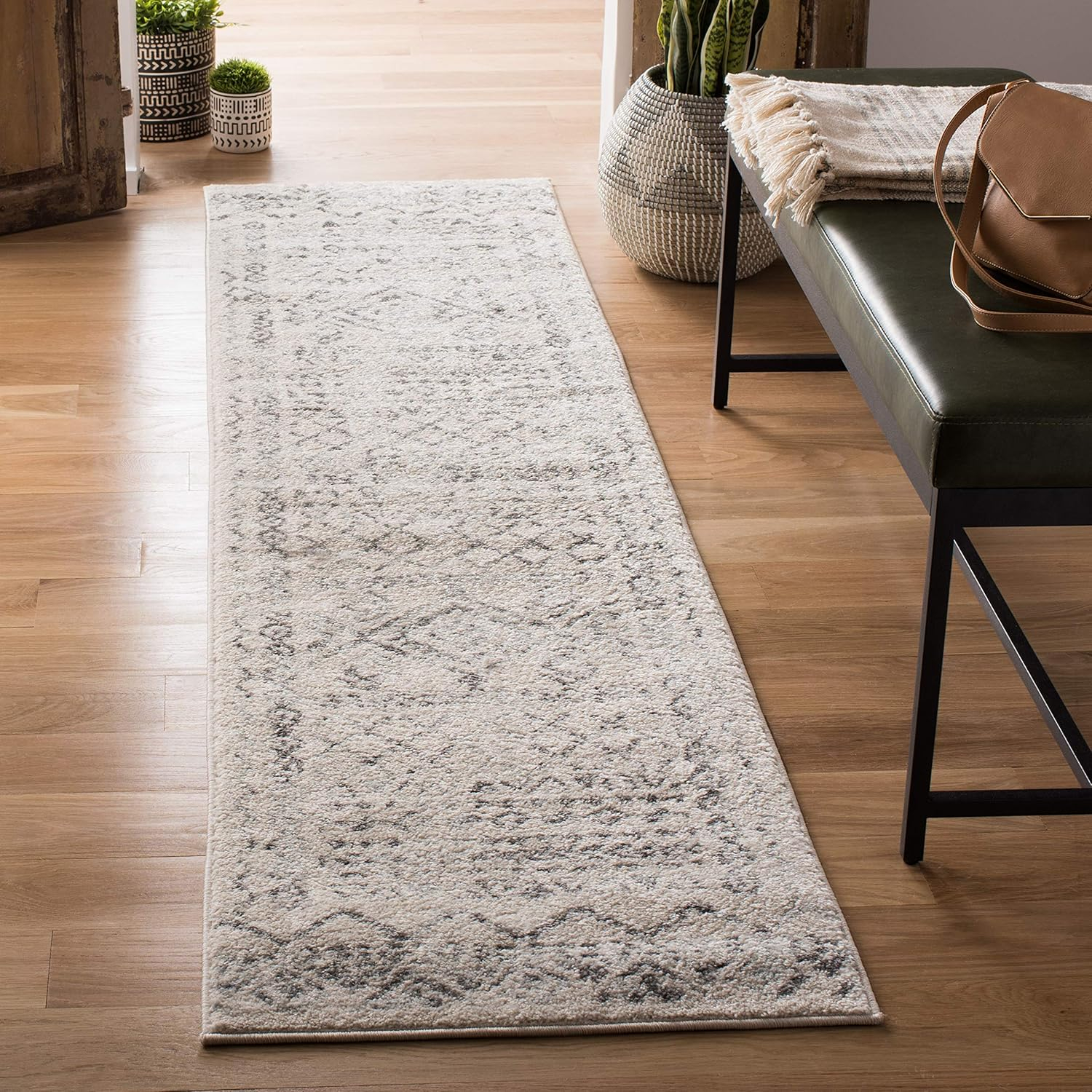 SAFAVIEH Tulum Ronald Distressed Runner Rug, Ivory/Grey, 2' x 11'