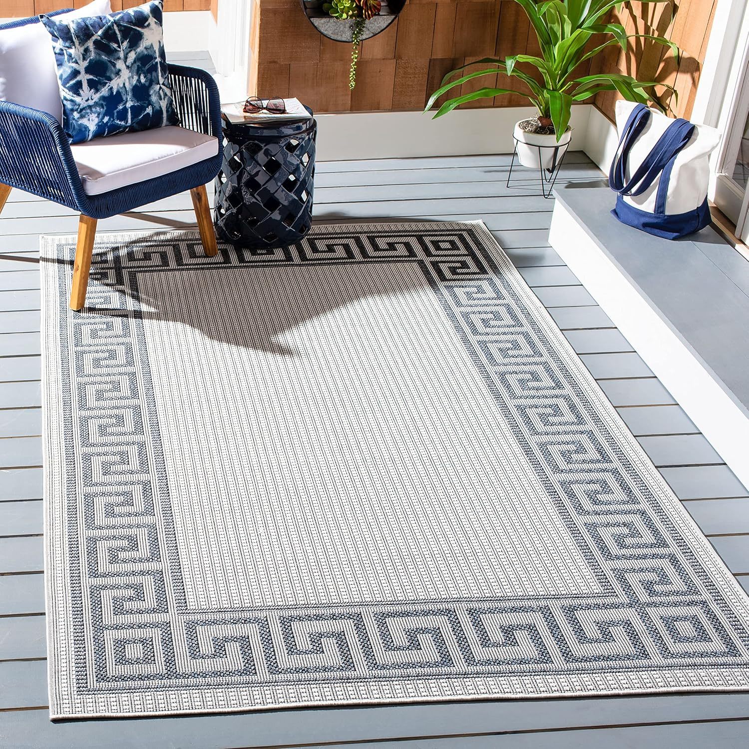 SAFAVIEH Bermuda Isidora Geometric Machine Washable Indoor/Outdoor Area Rug, Ivory/Blue, 5'3" x 7'6"