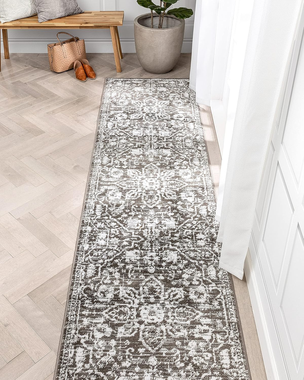 Dazzle Disa Vintage Distressed Oriental Medallion Grey 2 ft. 7 in. x 9 ft. 10 in. Runner Area Rug
