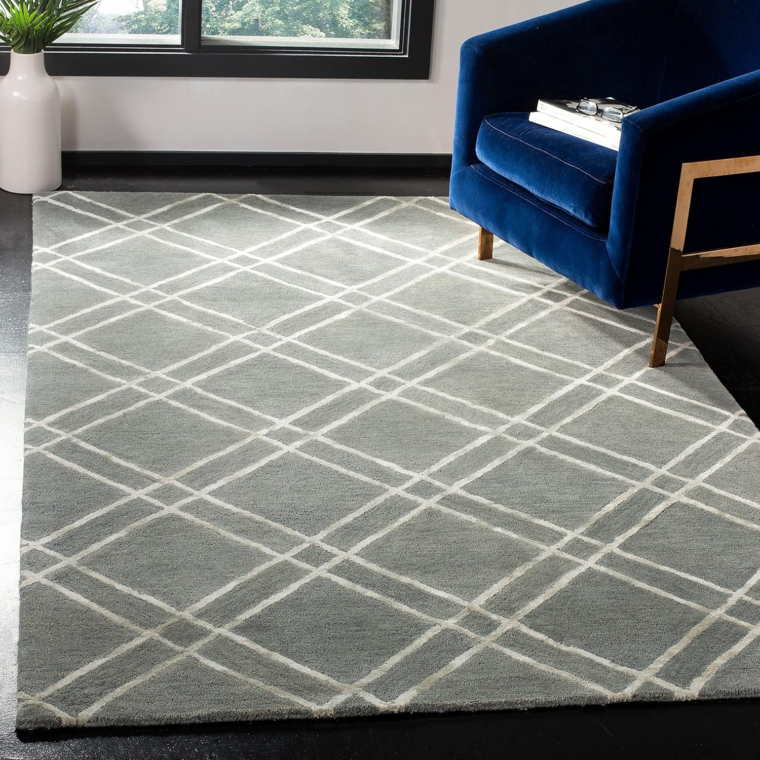 SAFAVIEH Himalaya Maralyn Geometric Wool Area Rug, Dark Grey/Ivory, 9' x 12'