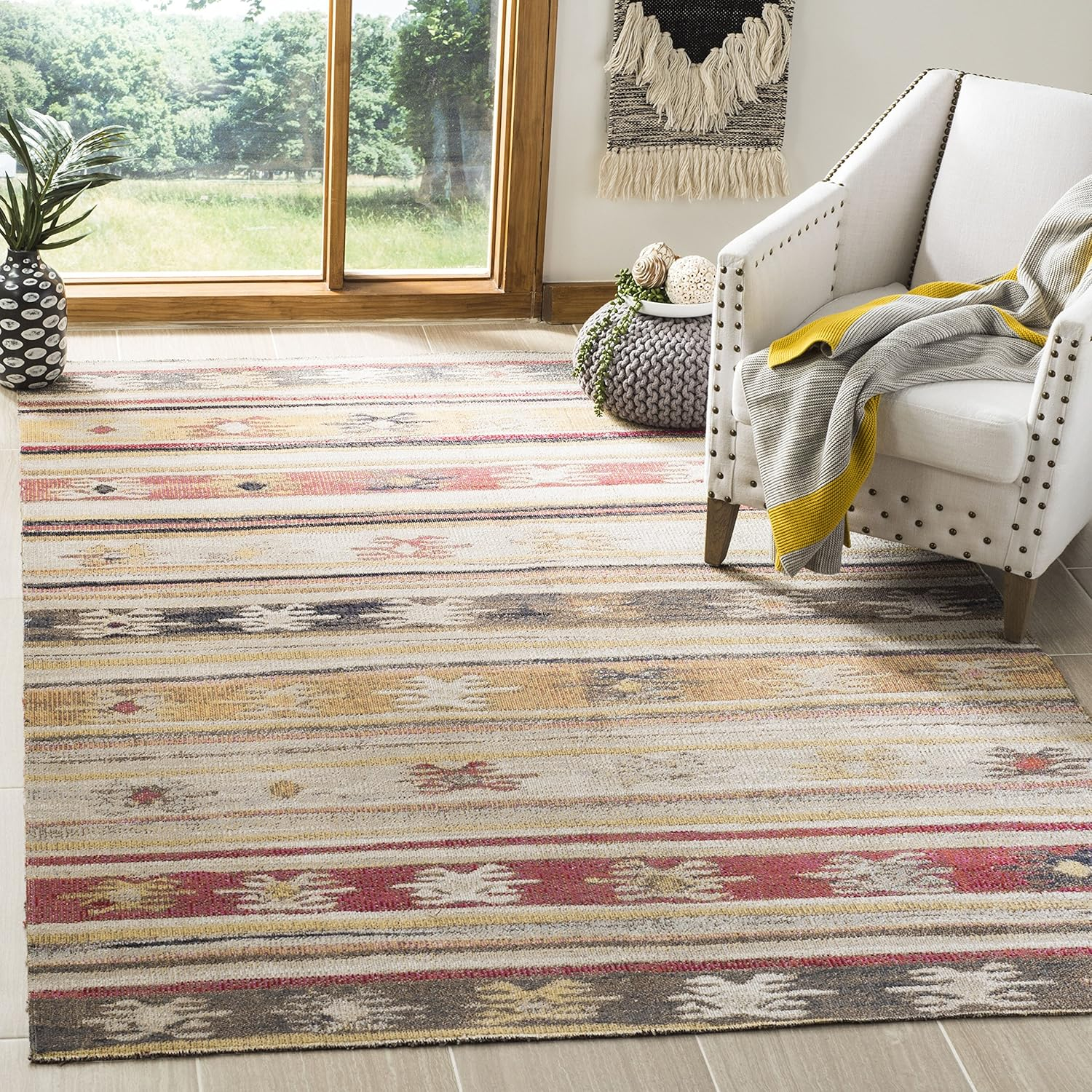 SAFAVIEH Outdoor MTG238E Montage Collection Taupe / Multi Rug