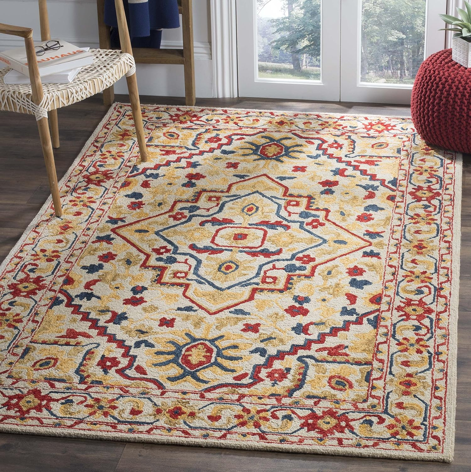 SAFAVIEH Aspen Coco Southwestern Wool Area Rug, Ivory/Multi, 4' x 6'