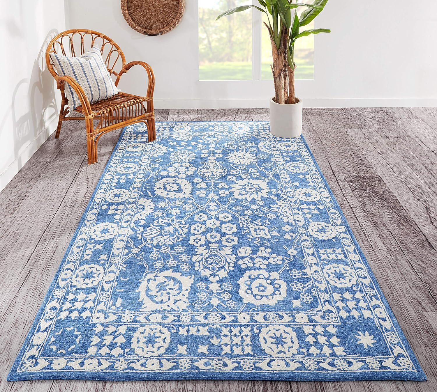 Momeni Traditional Rectangle Area Rug, Blue, 2' X 3'