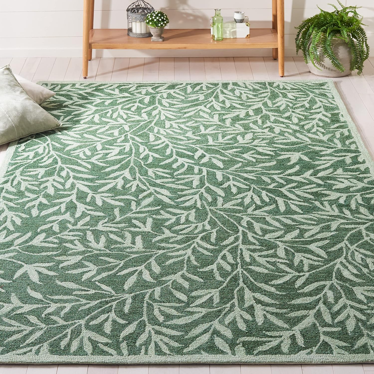 SAFAVIEH Jardin Zahara Floral Area Rug, Green, 6' x 6' Square