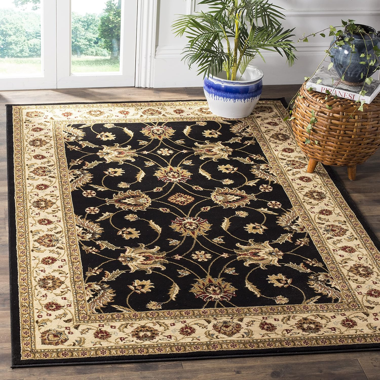SAFAVIEH Lyndhurst Miah Floral Border Area Rug, Black/Ivory, 6'7" x 6'7" Square